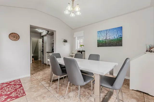 Additional property image - 136 St Jerome Cres