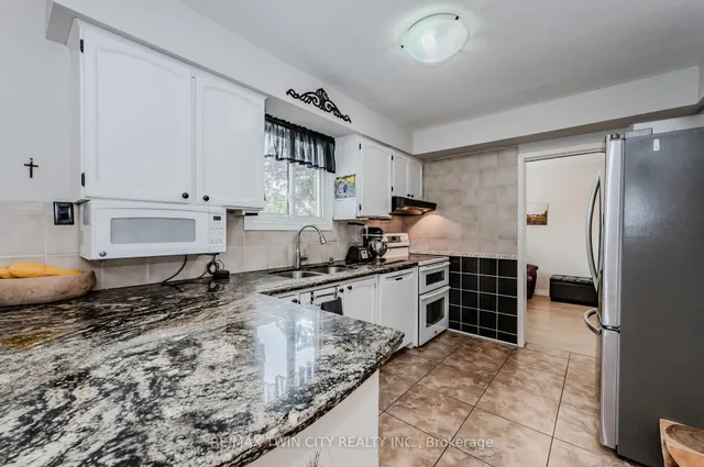 Additional property image - 136 St Jerome Cres