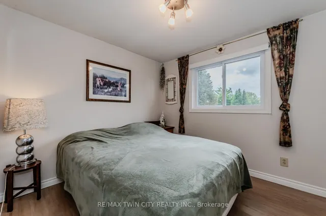 Additional property image - 136 St Jerome Cres