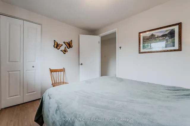 Additional property image - 136 St Jerome Cres