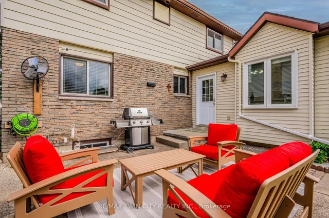 Additional property image - 136 St Jerome Cres