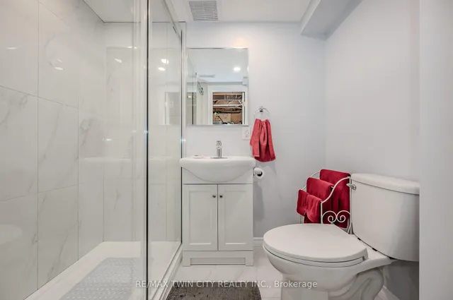 Additional property image - 136 St Jerome Cres
