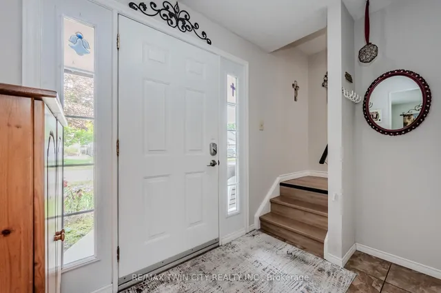 Additional property image - 136 St Jerome Cres