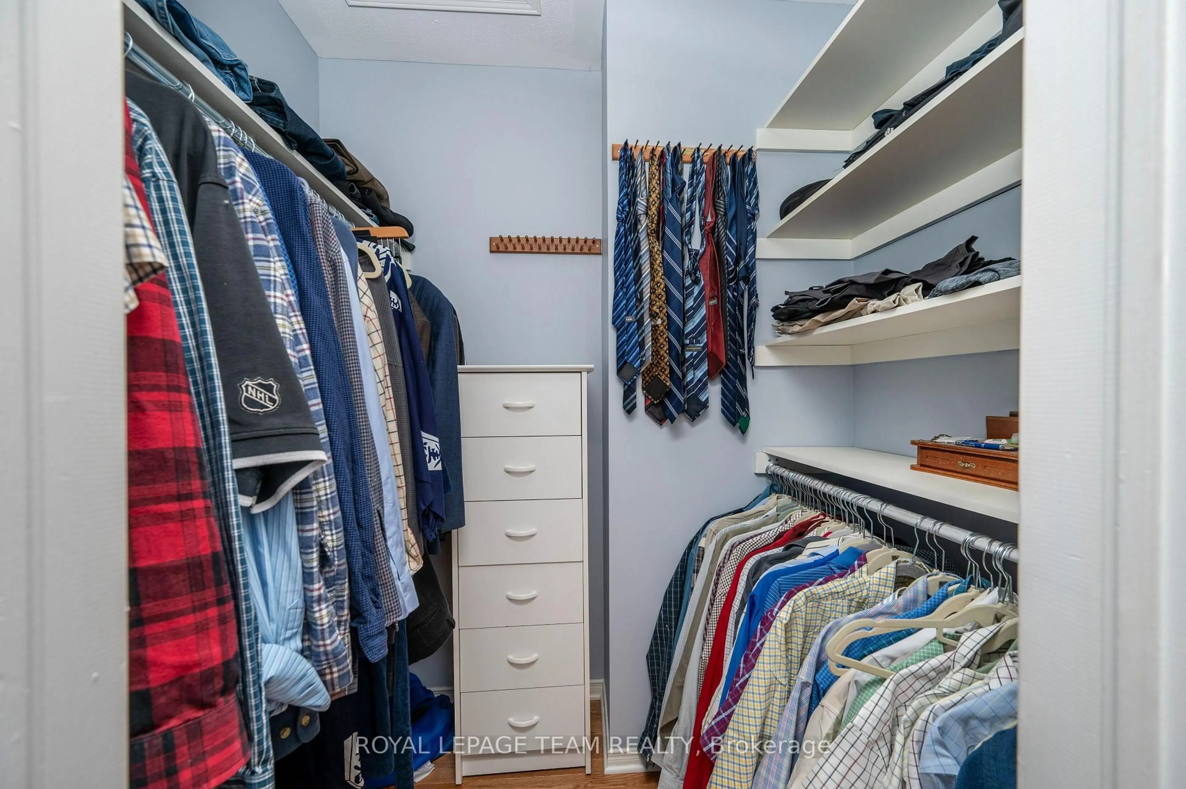 Storage room or clothes room or walk-in closet for 5530 Pettapiece Cres, Ottawa Ontario K4M 1C5