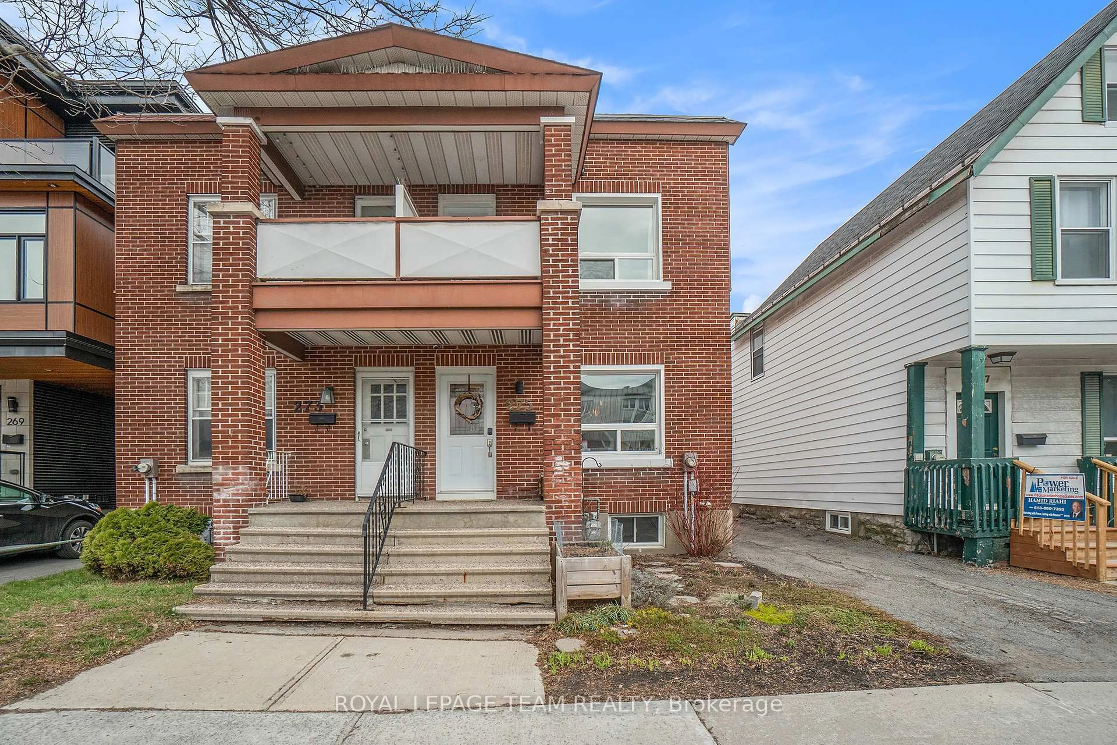 Home with brick exterior material, street for 275 St. Andrew St, Ottawa Ontario K1N 5G8
