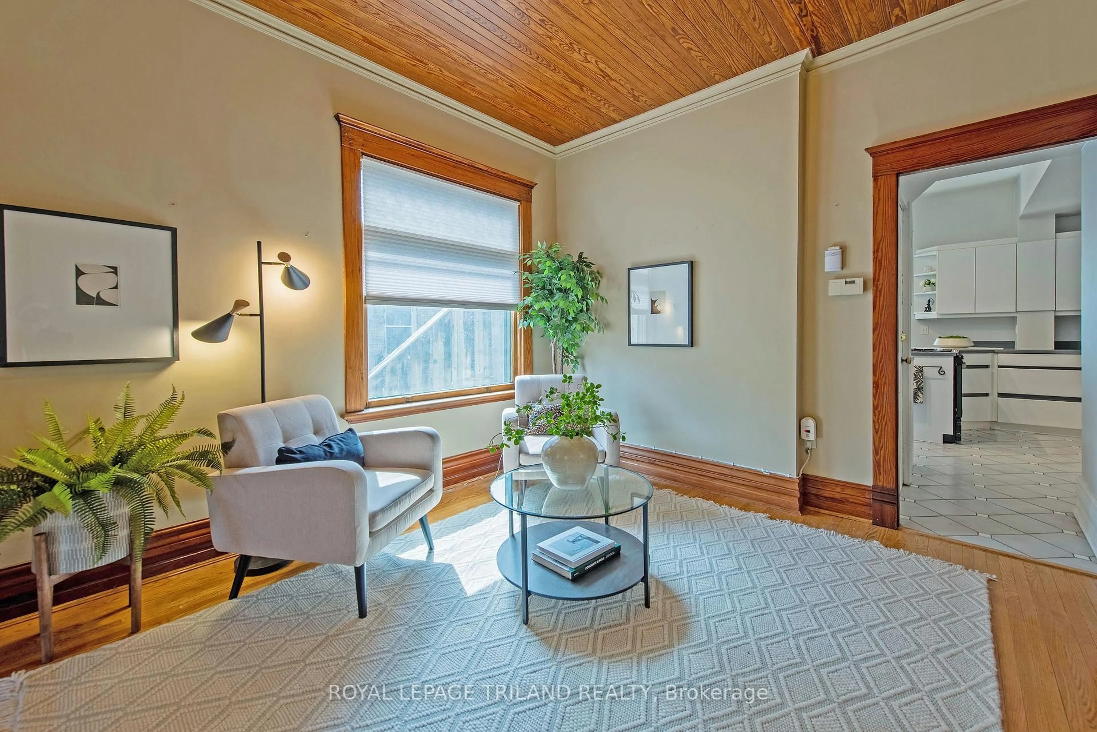 Living room with furniture, unknown for 16 Woodward Ave, London North Ontario N6H 2G7