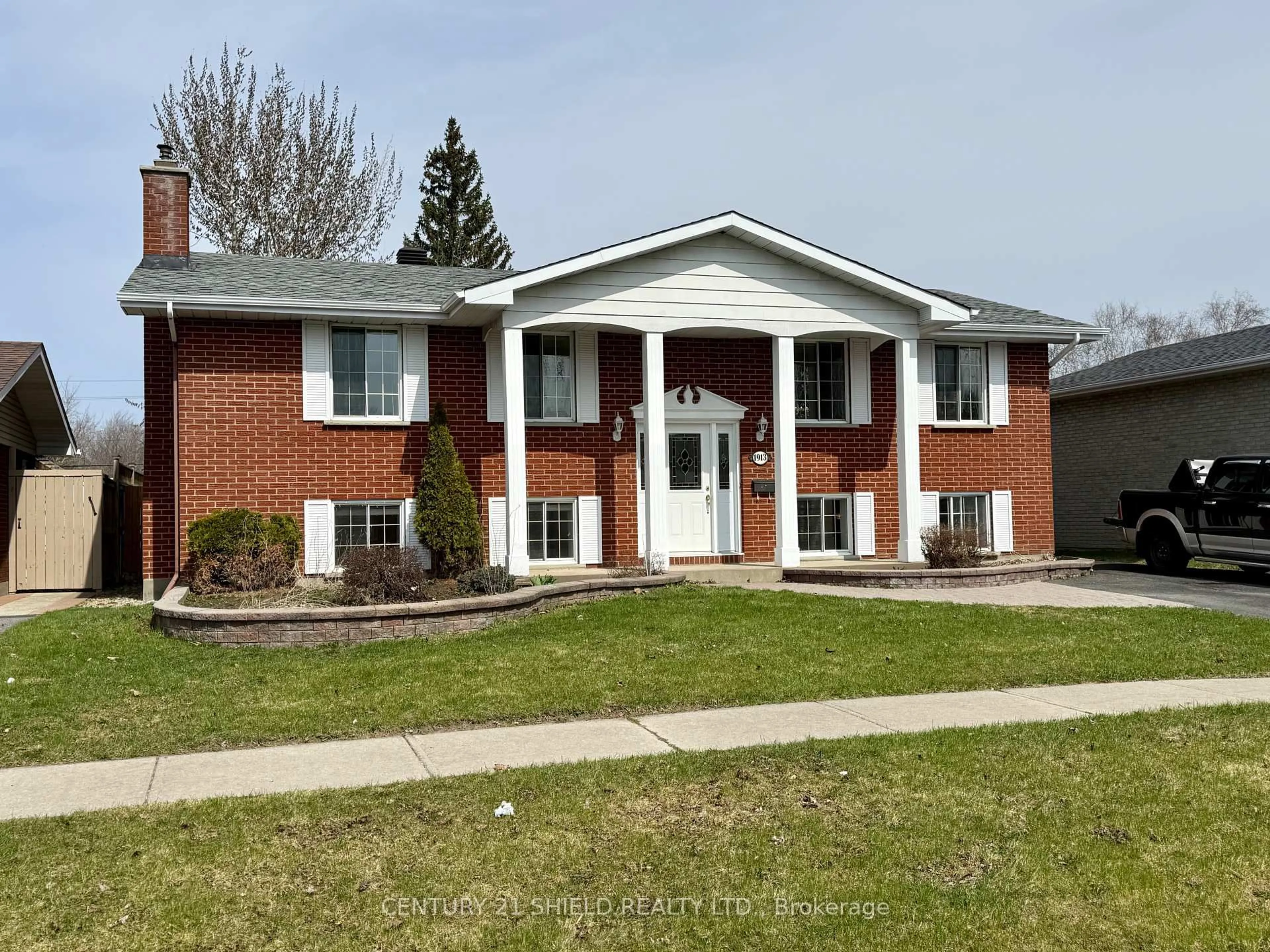 Home with brick exterior material, street for 1913 Concorde Ave, Cornwall Ontario K6H 6M3