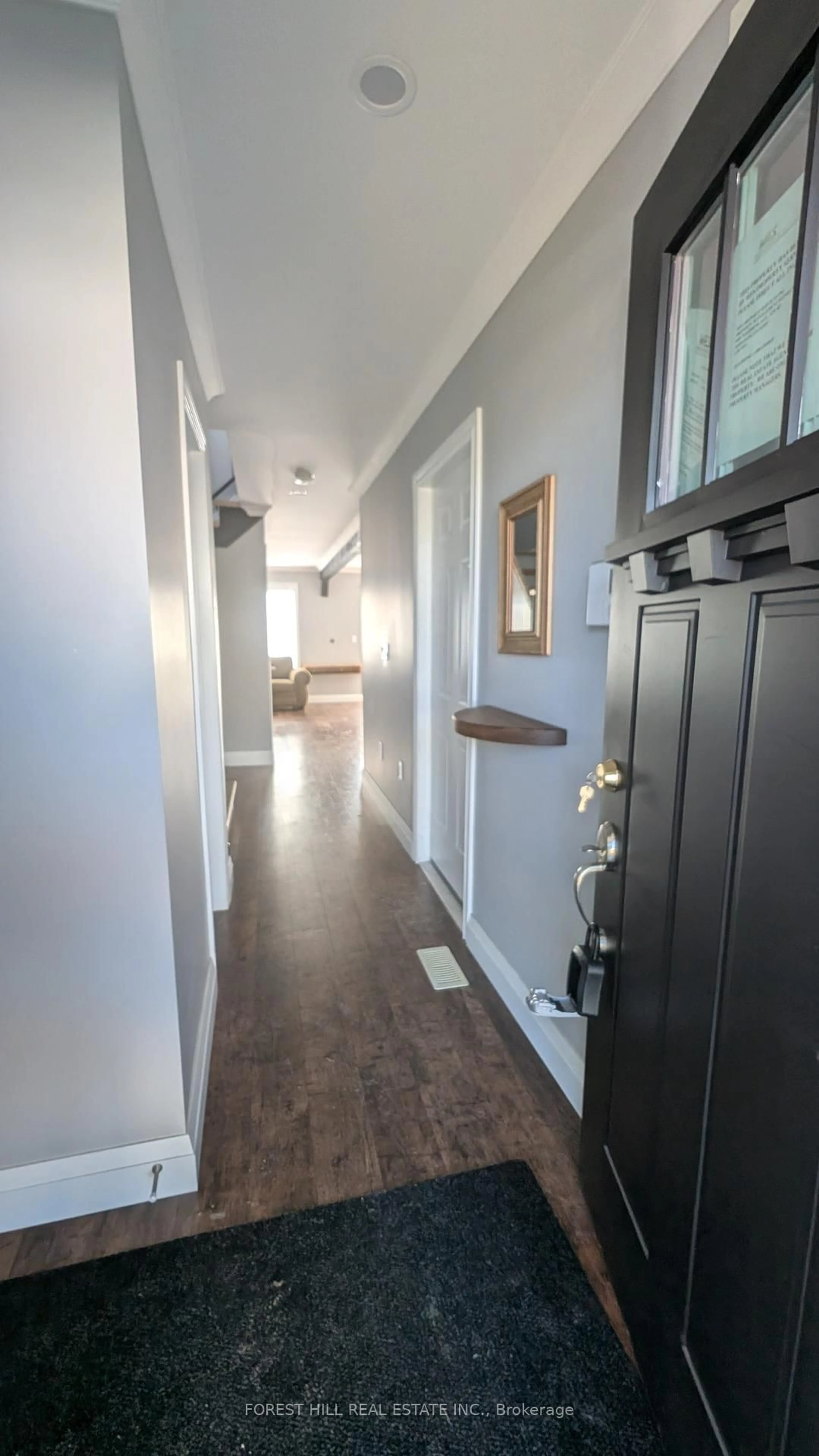 Indoor entryway for 81 Todd Cres, Southgate Ontario N0C 1B0