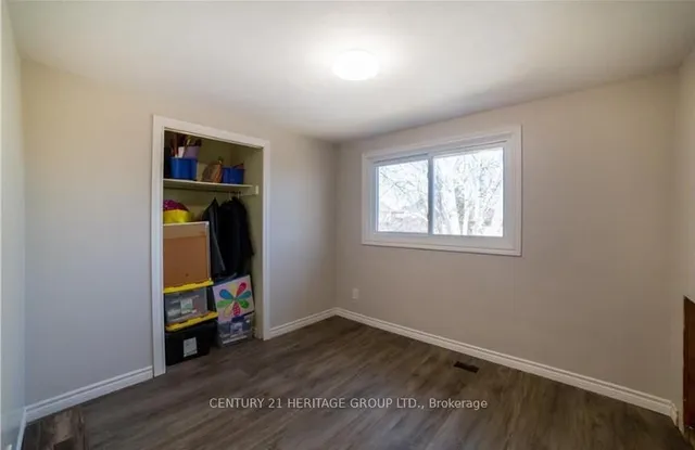 Additional property image - 10 Esquire Pl
