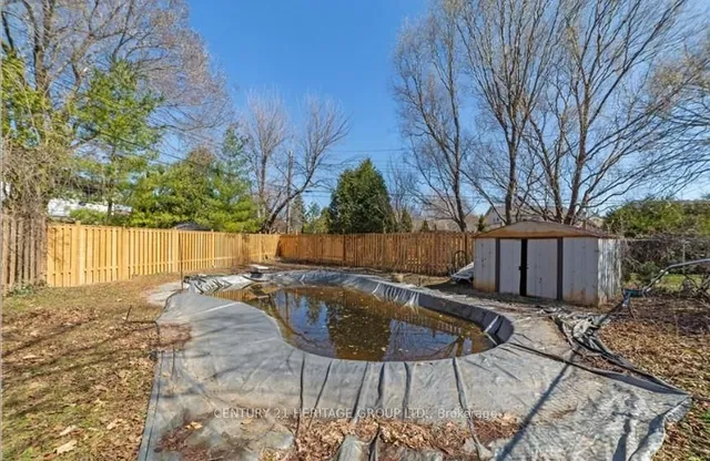 Additional property image - 10 Esquire Pl