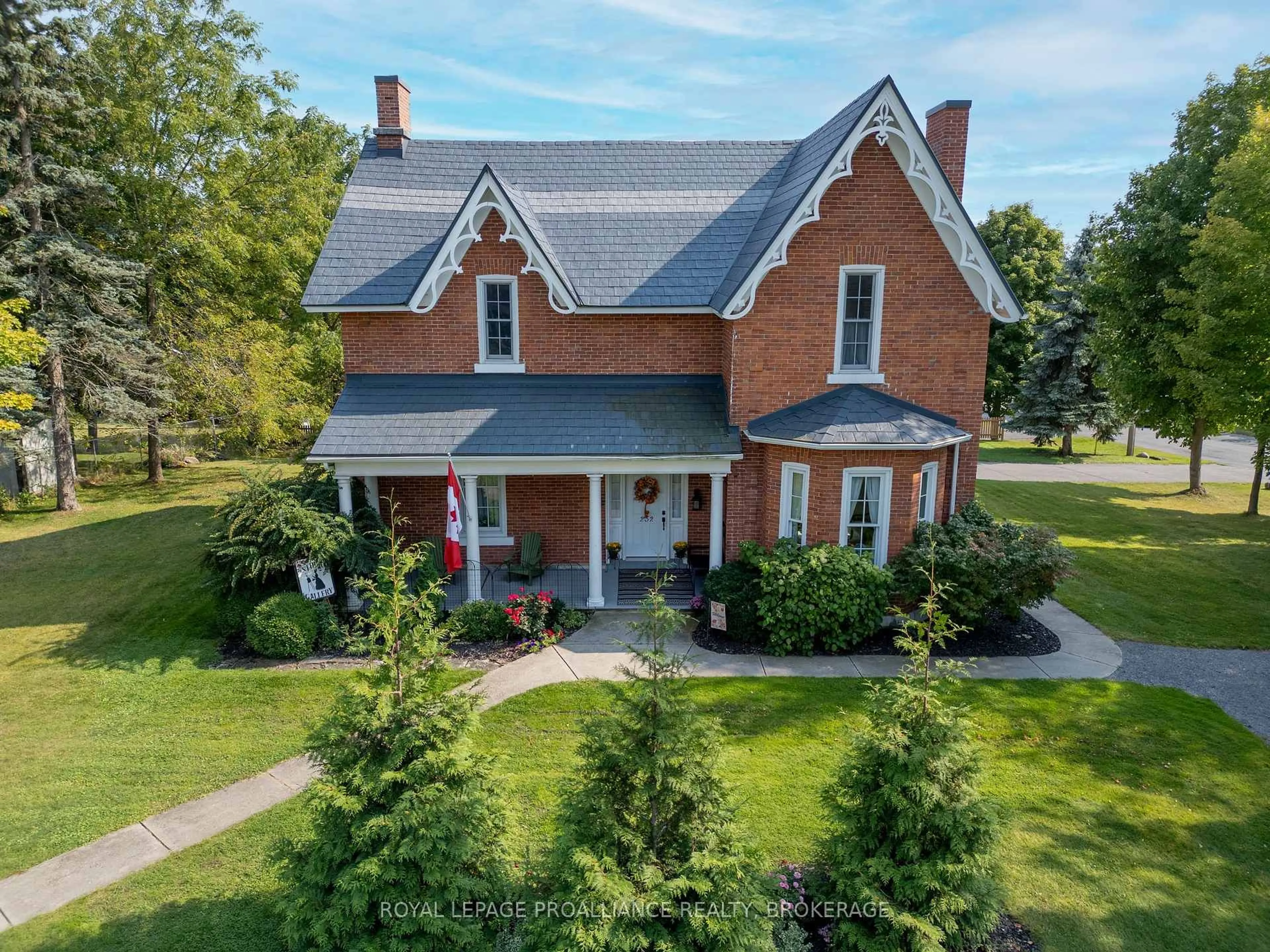 A pic from outside/outdoor area/front of a property/back of a property/a pic from drone, street for 232 Dundas St, Greater Napanee Ontario K7R 2A8