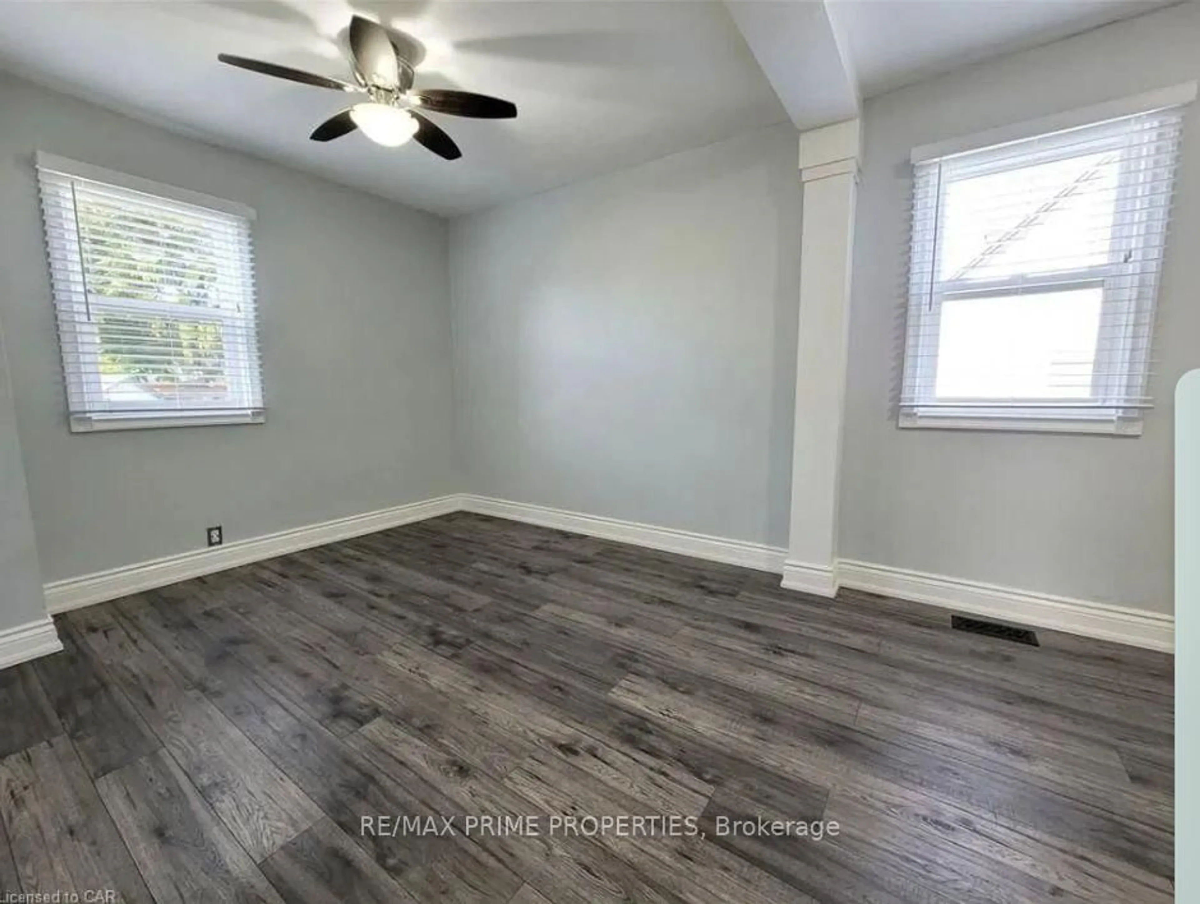 A pic of a room for 8 Elgin St, Cambridge Ontario N1R 5G2