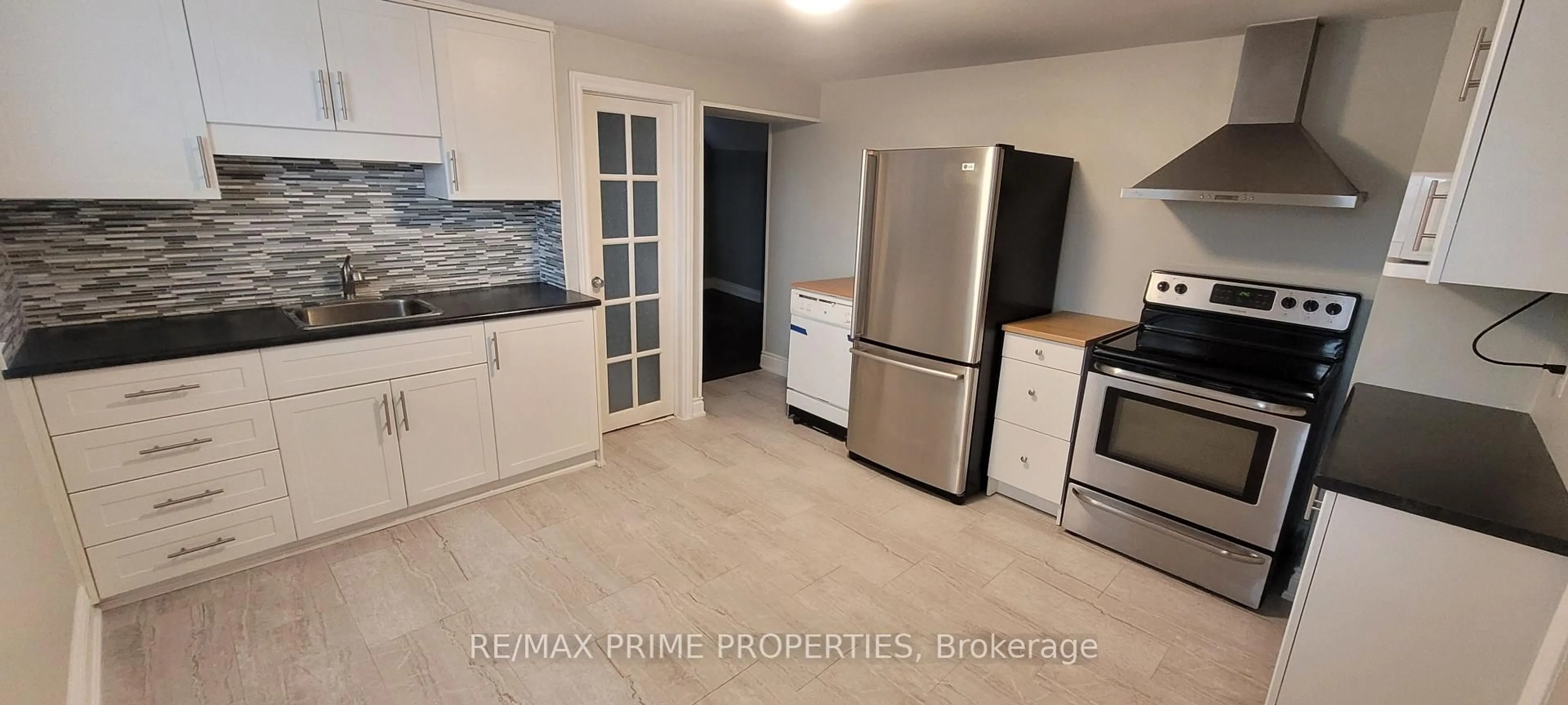 Unknown for 8 Elgin St, Cambridge Ontario N1R 5G2