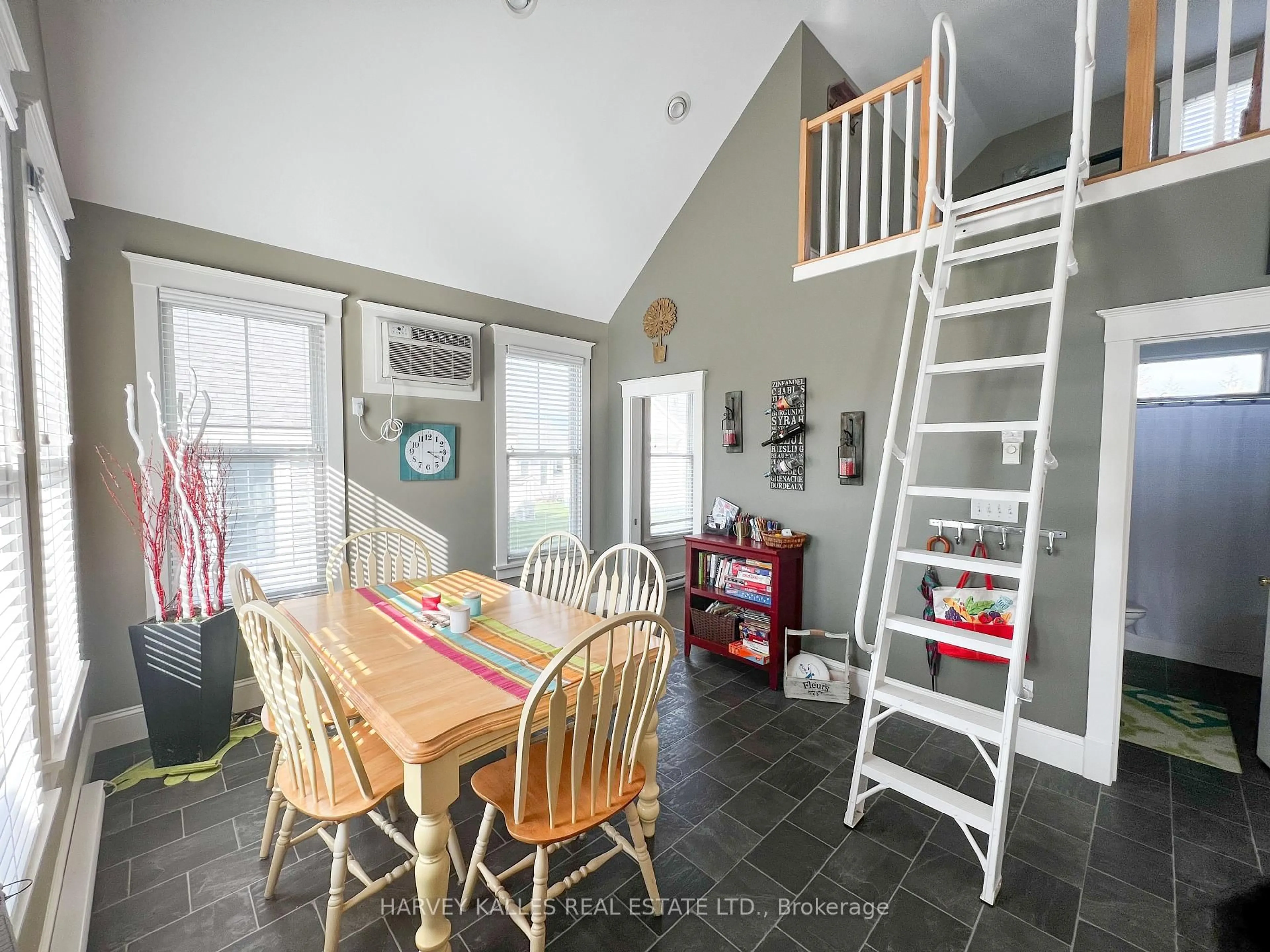 Unknown for 10 Meadow View Lane, Prince Edward County Ontario K0K 1P0