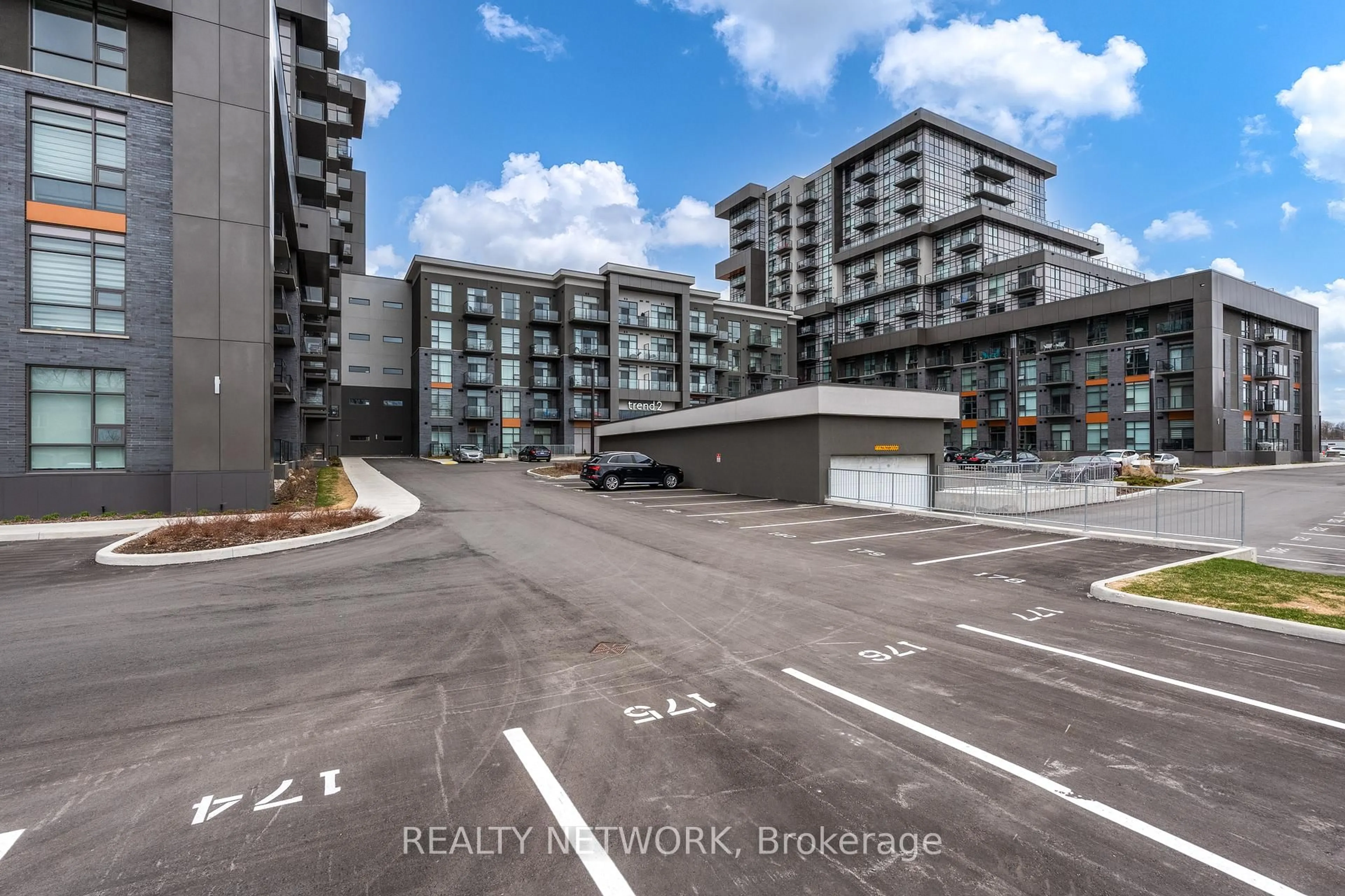 A pic from outside/outdoor area/front of a property/back of a property/a pic from drone, street for 460 Dundas St #106, Hamilton Ontario L8B 2A5