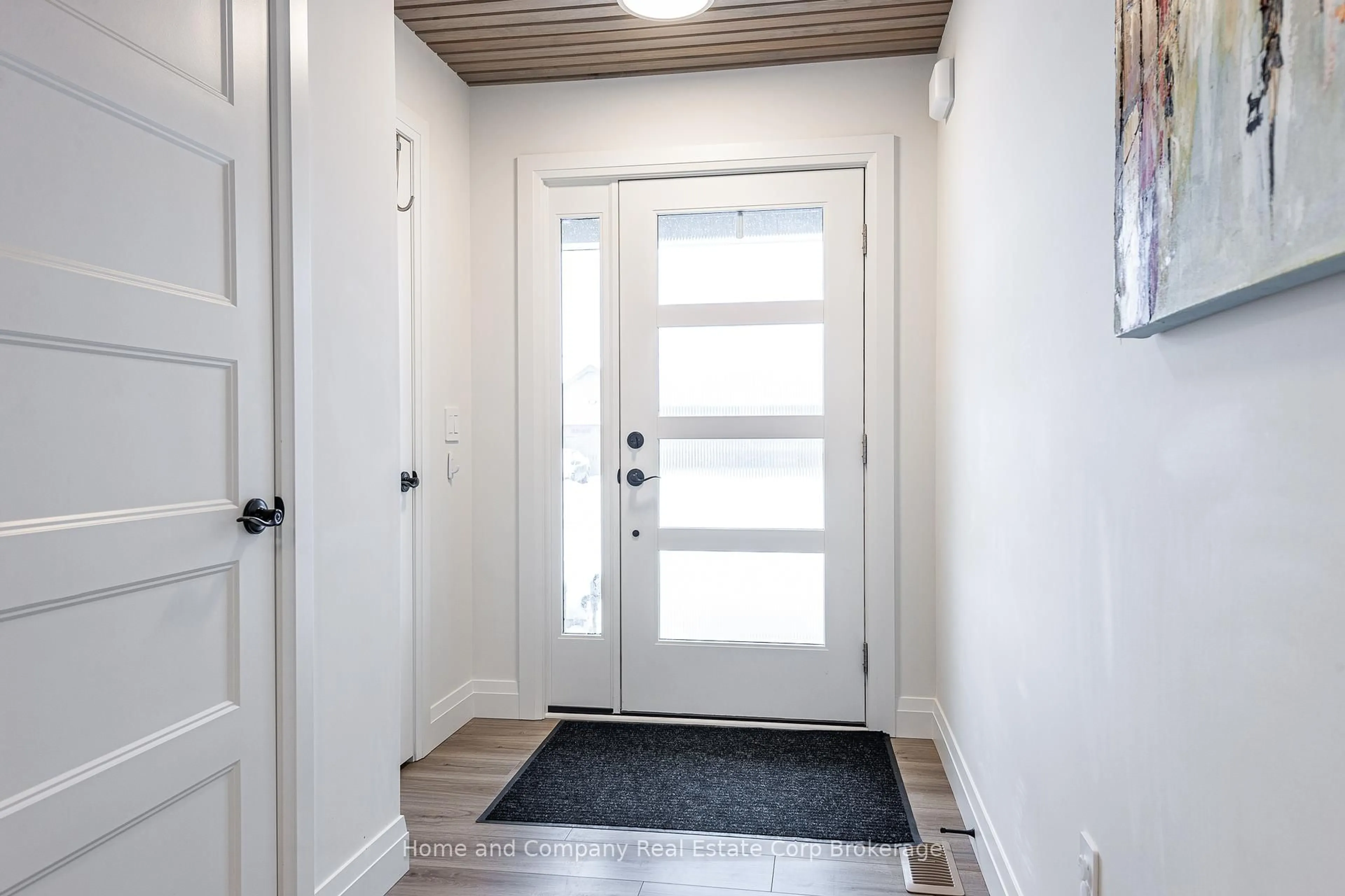 Indoor entryway for 169 Hooper St, St. Marys Ontario N4X 0C1