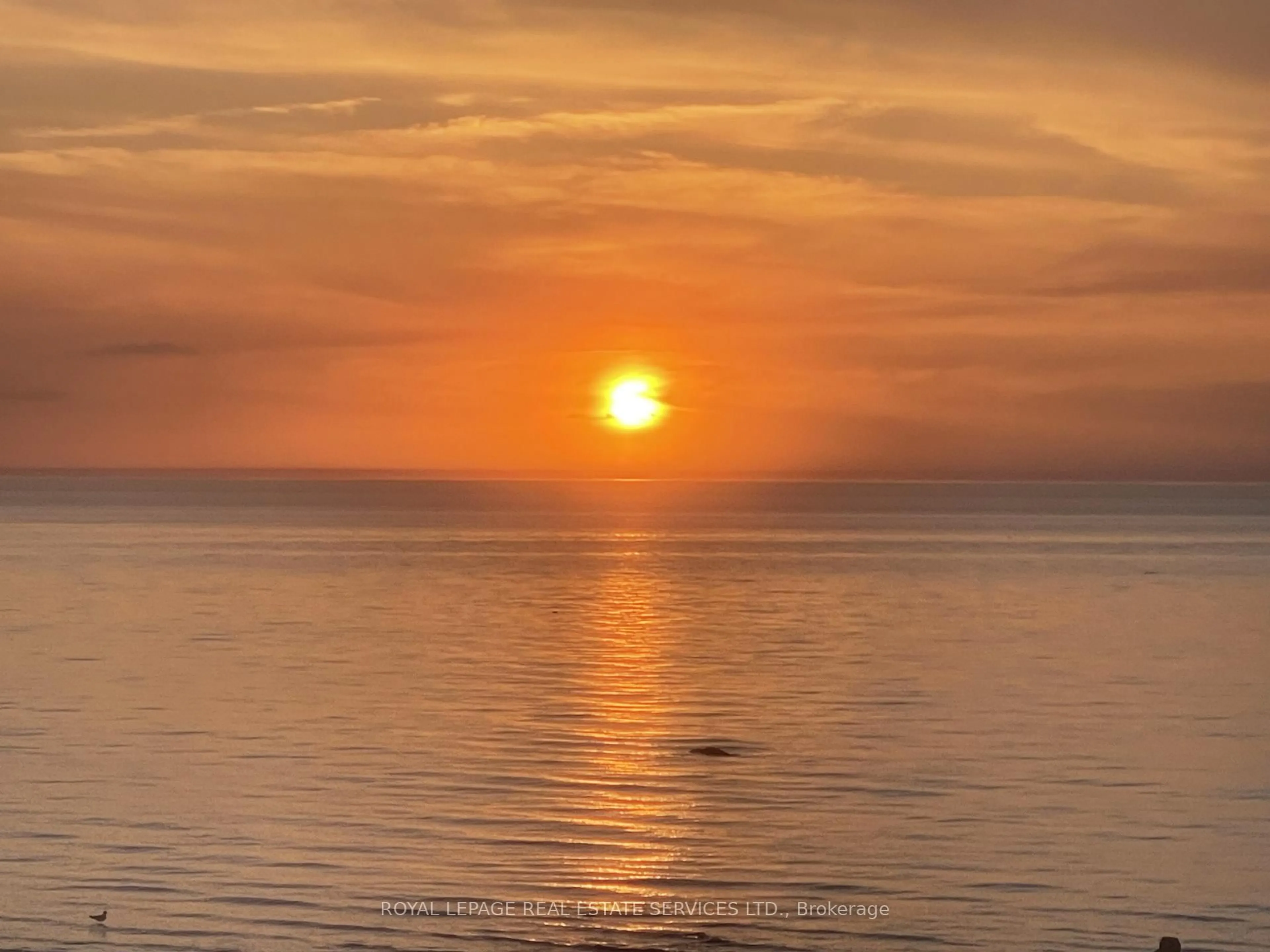 Blurry image for 39 Goderich St, Kincardine Ontario N2Z 2L2