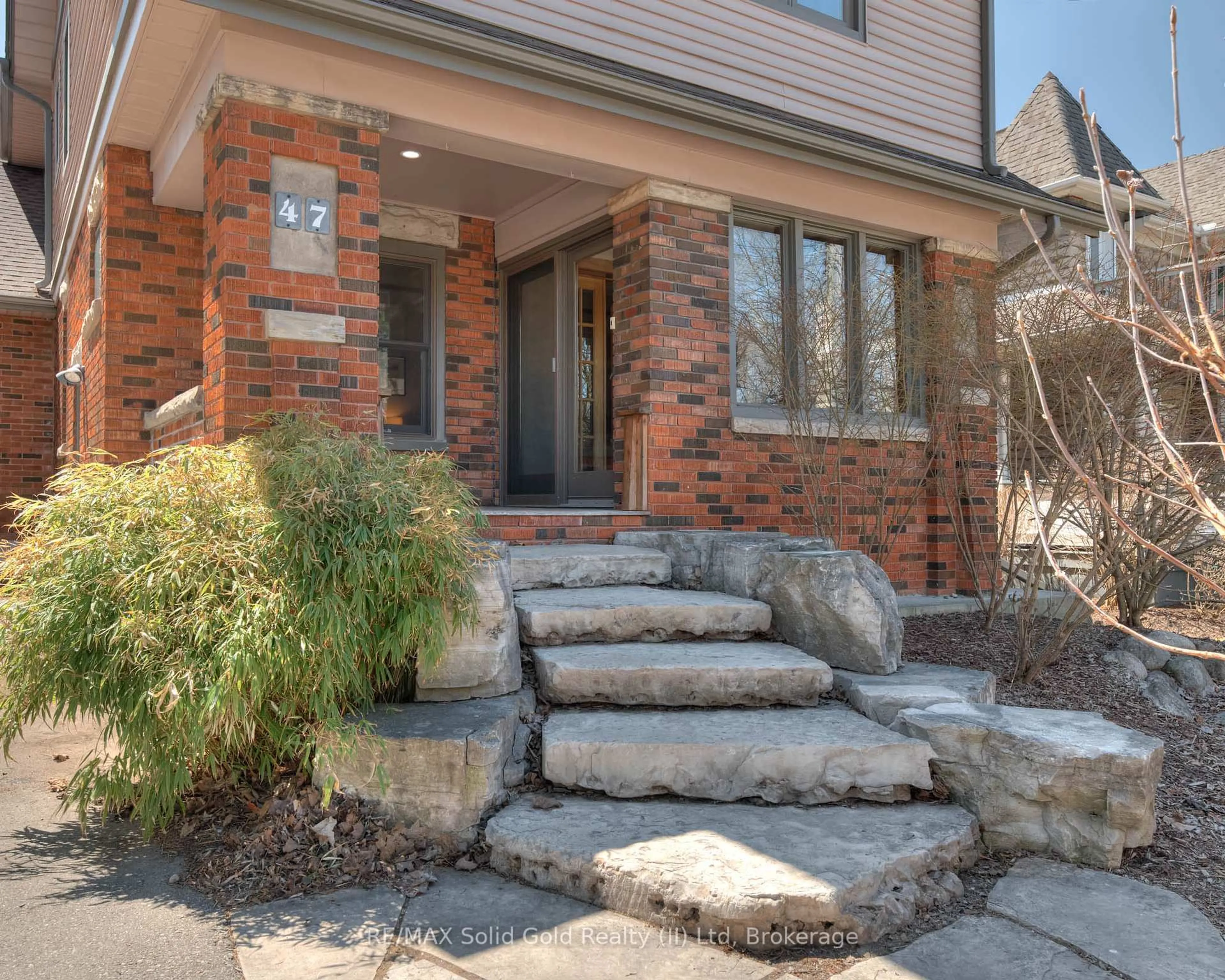 Home with brick exterior material, street for 47 Mary St, Kitchener Ontario N2H 3P9