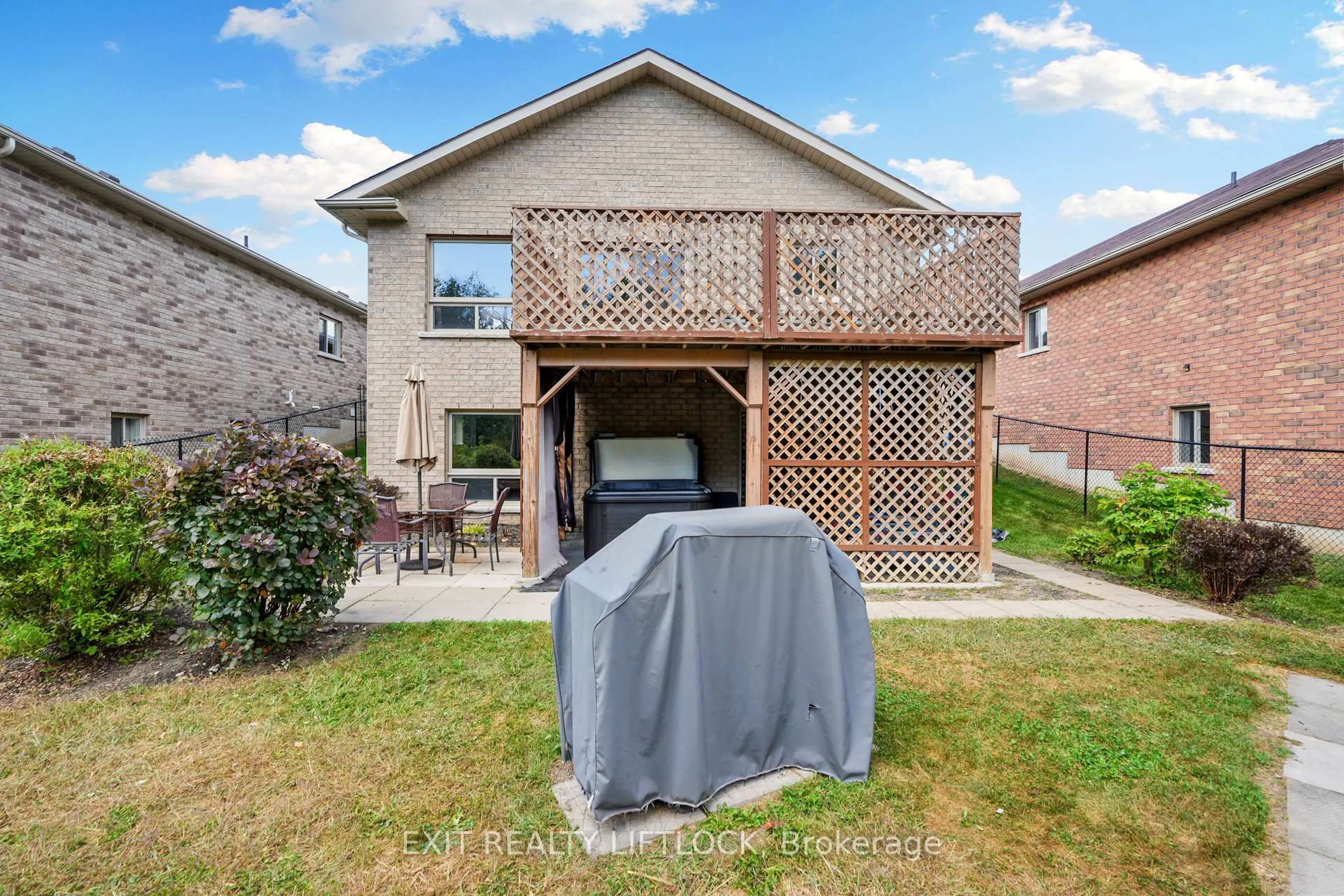 Patio, unknown for 36 White Hart Lane, Trent Hills Ontario K0L 1Y0