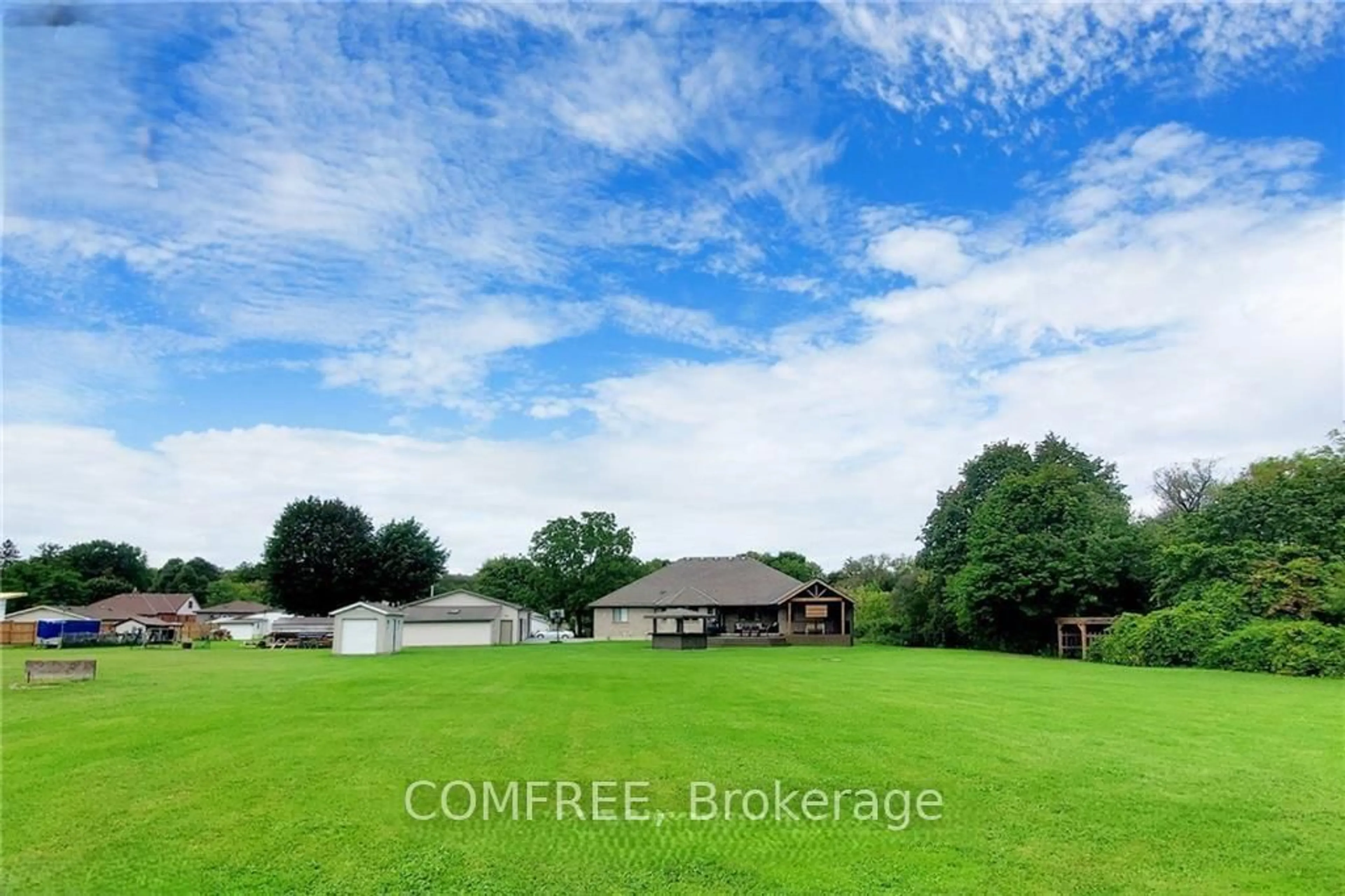 A pic from outside/outdoor area/front of a property/back of a property/a pic from drone, water/lake/river/ocean view for 1839 Parkhurst Ave, London East Ontario N5V 2C4