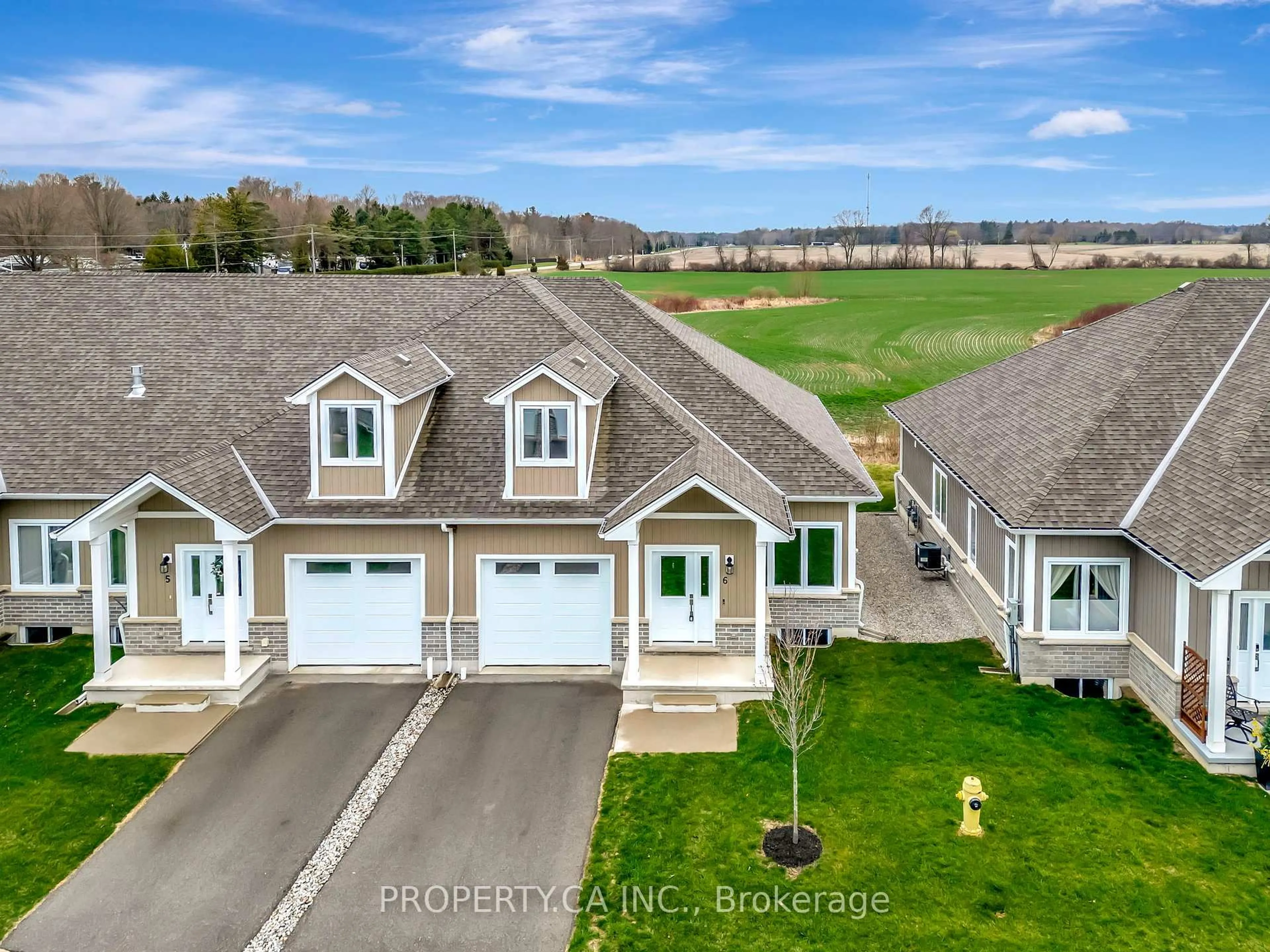 A pic from outside/outdoor area/front of a property/back of a property/a pic from drone, unknown for 744 Nelson St #6, Norfolk Ontario N0A 1N0