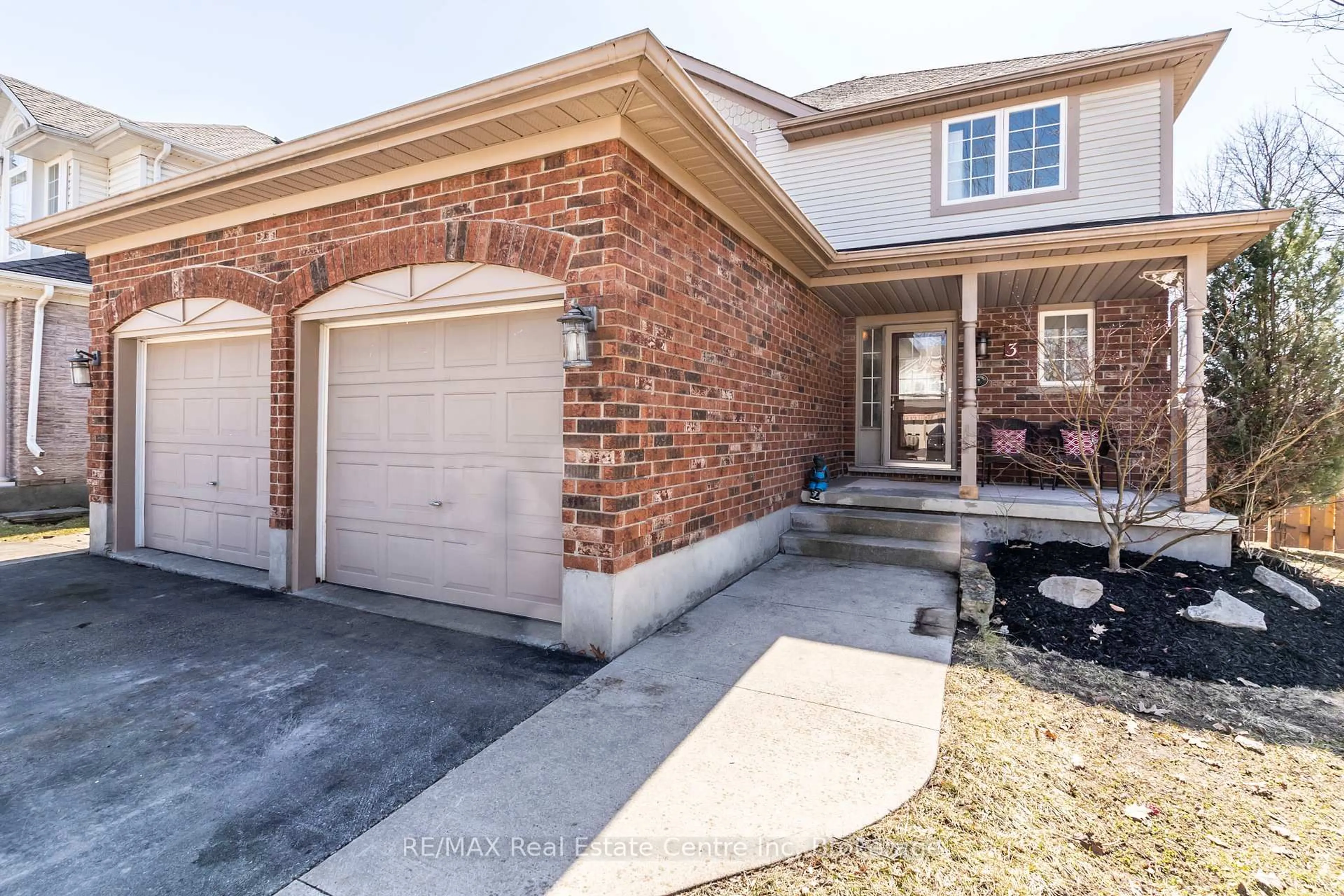 Home with brick exterior material, street for 3 Karalee Cres, Cambridge Ontario N3C 4H2