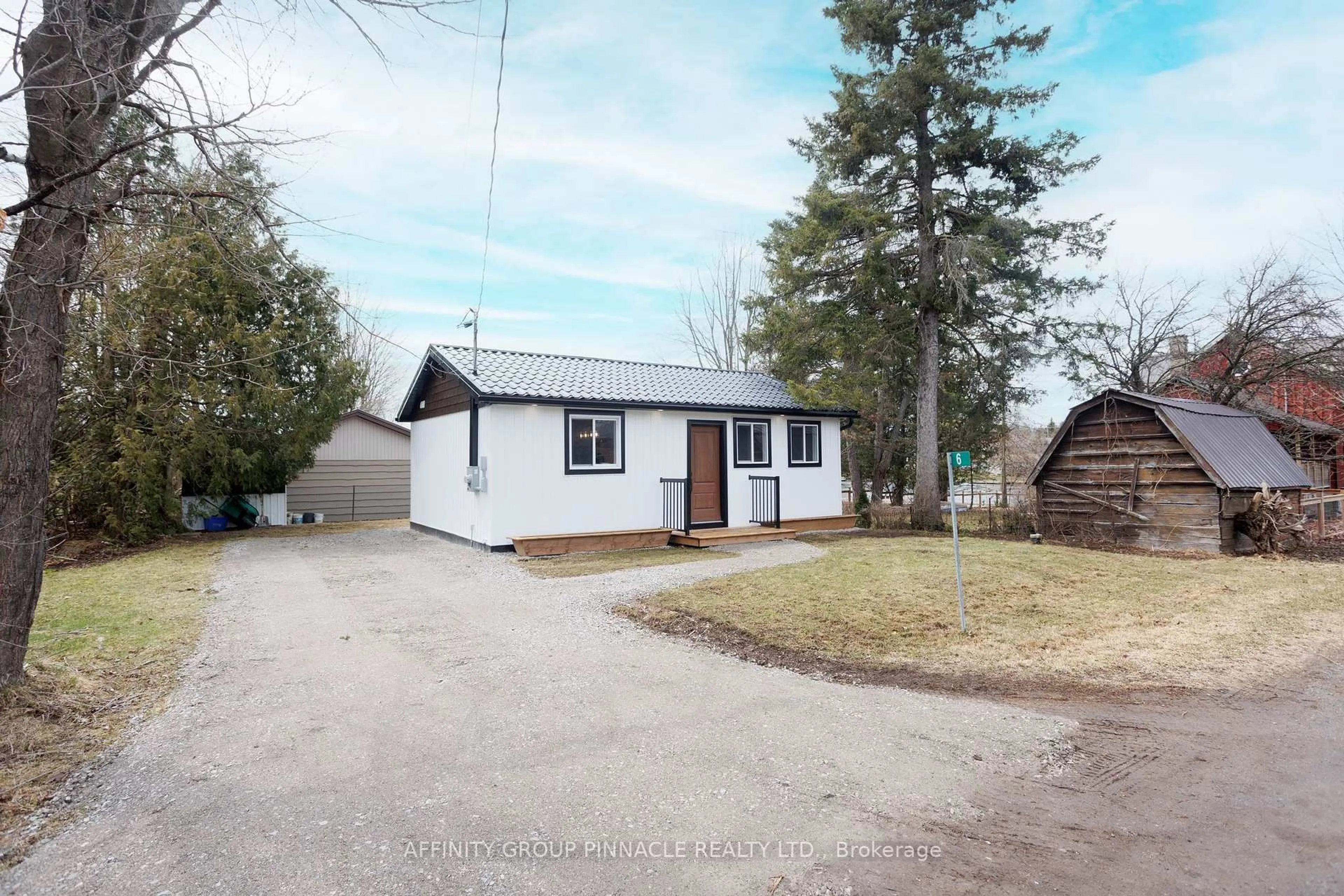 A pic from outside/outdoor area/front of a property/back of a property/a pic from drone, street for 6 Queen St, Kawartha Lakes Ontario K0M 1K0