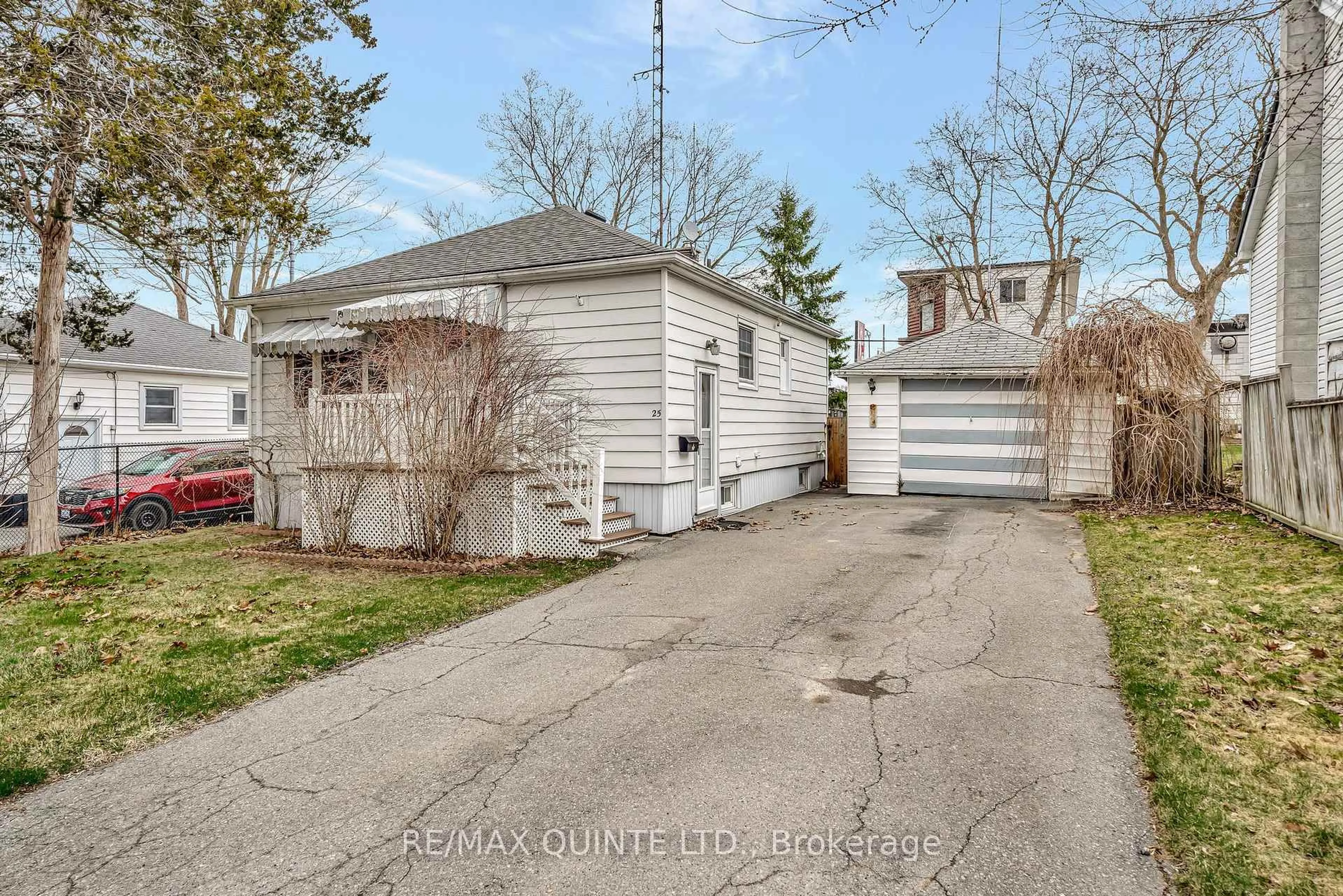 Unknown for 25 Valleyview Cres, Belleville Ontario K8P 3E9