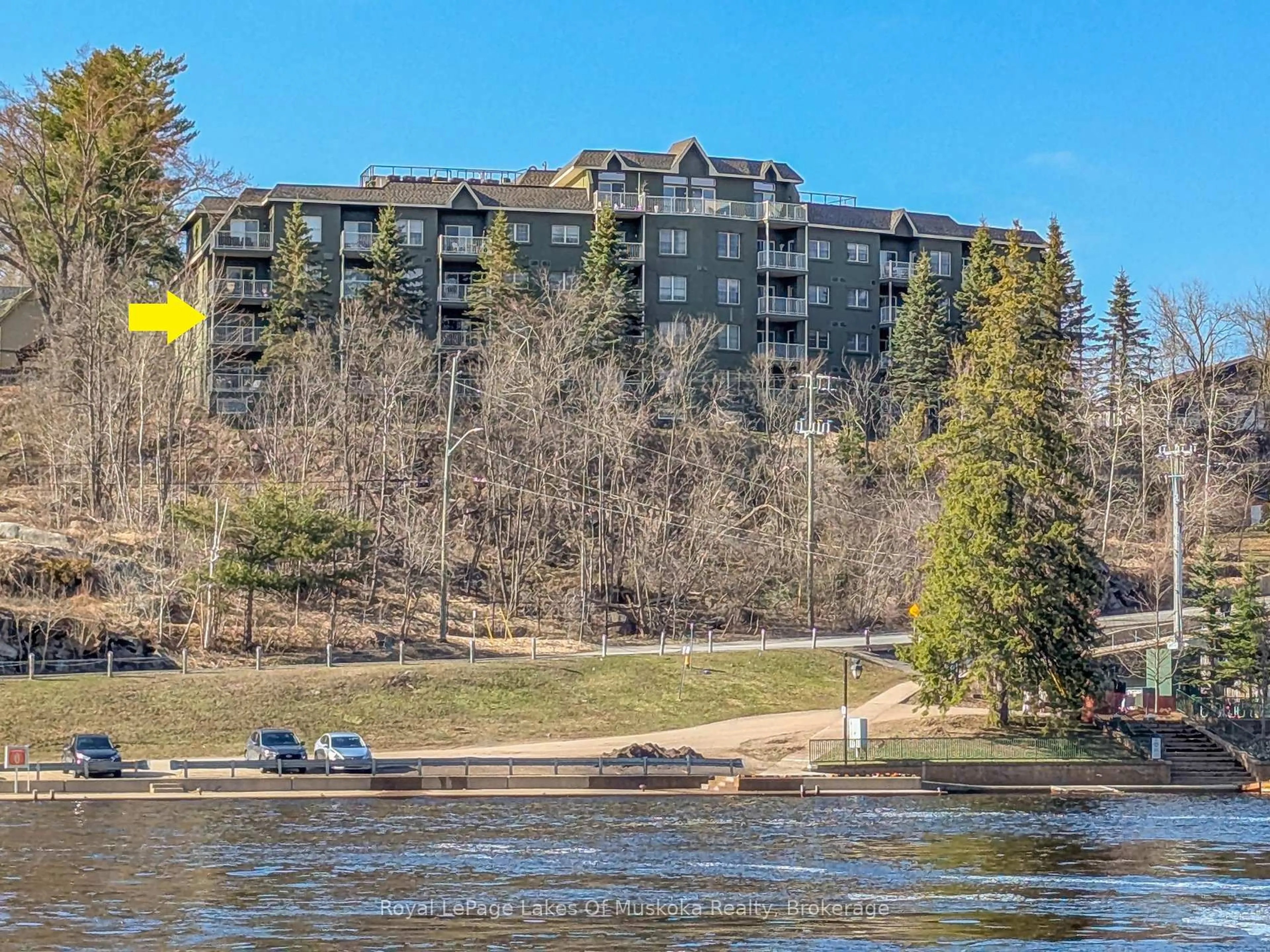Blurry image for 24 ONTARIO St #201, Bracebridge Ontario P1L 2H5