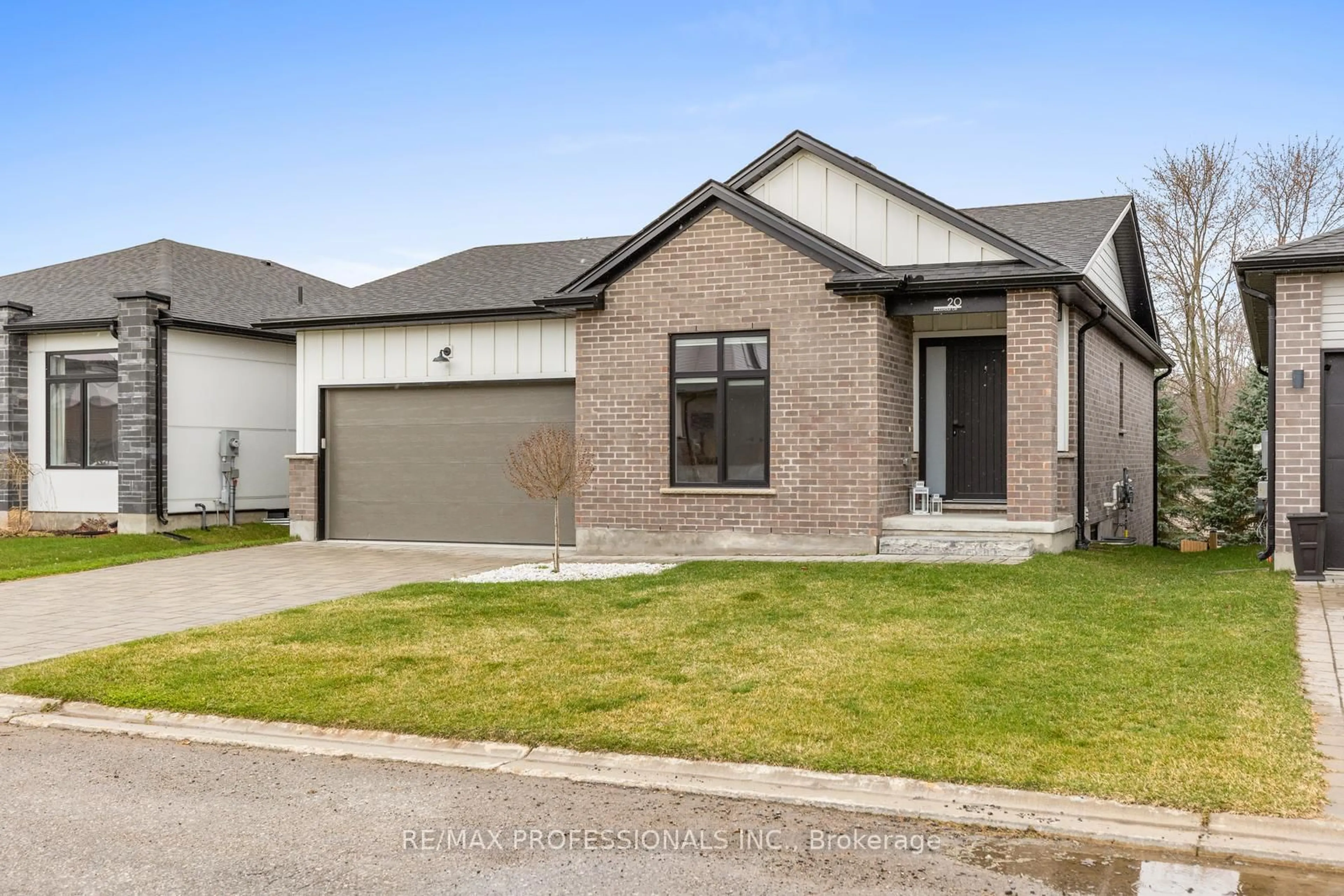 Home with brick exterior material, street for 20 Alexander Circ, Strathroy-Caradoc Ontario N7G 0B4