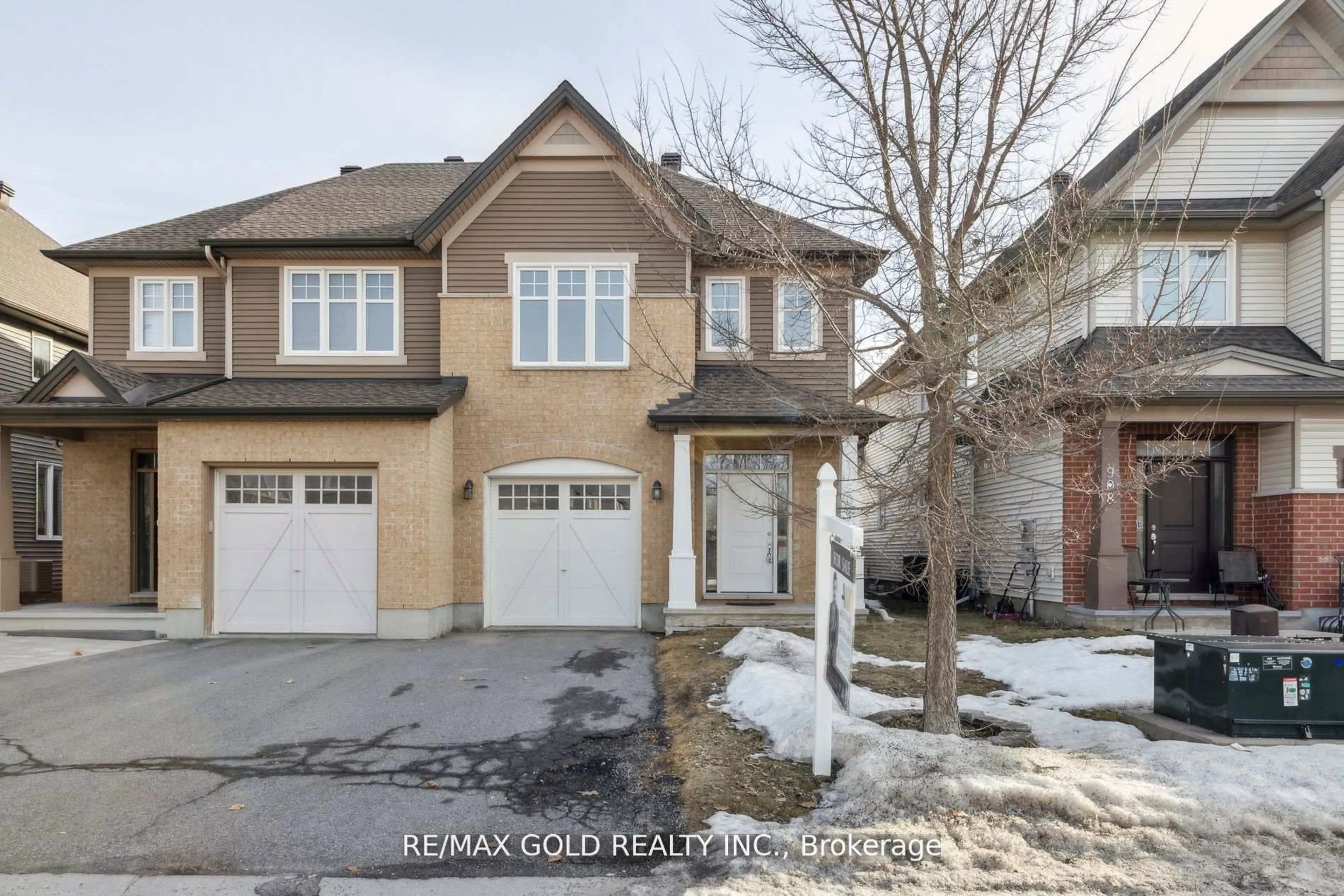Home with brick exterior material, street for 906 Verbena Cres, Ottawa Ontario K1T 0K4