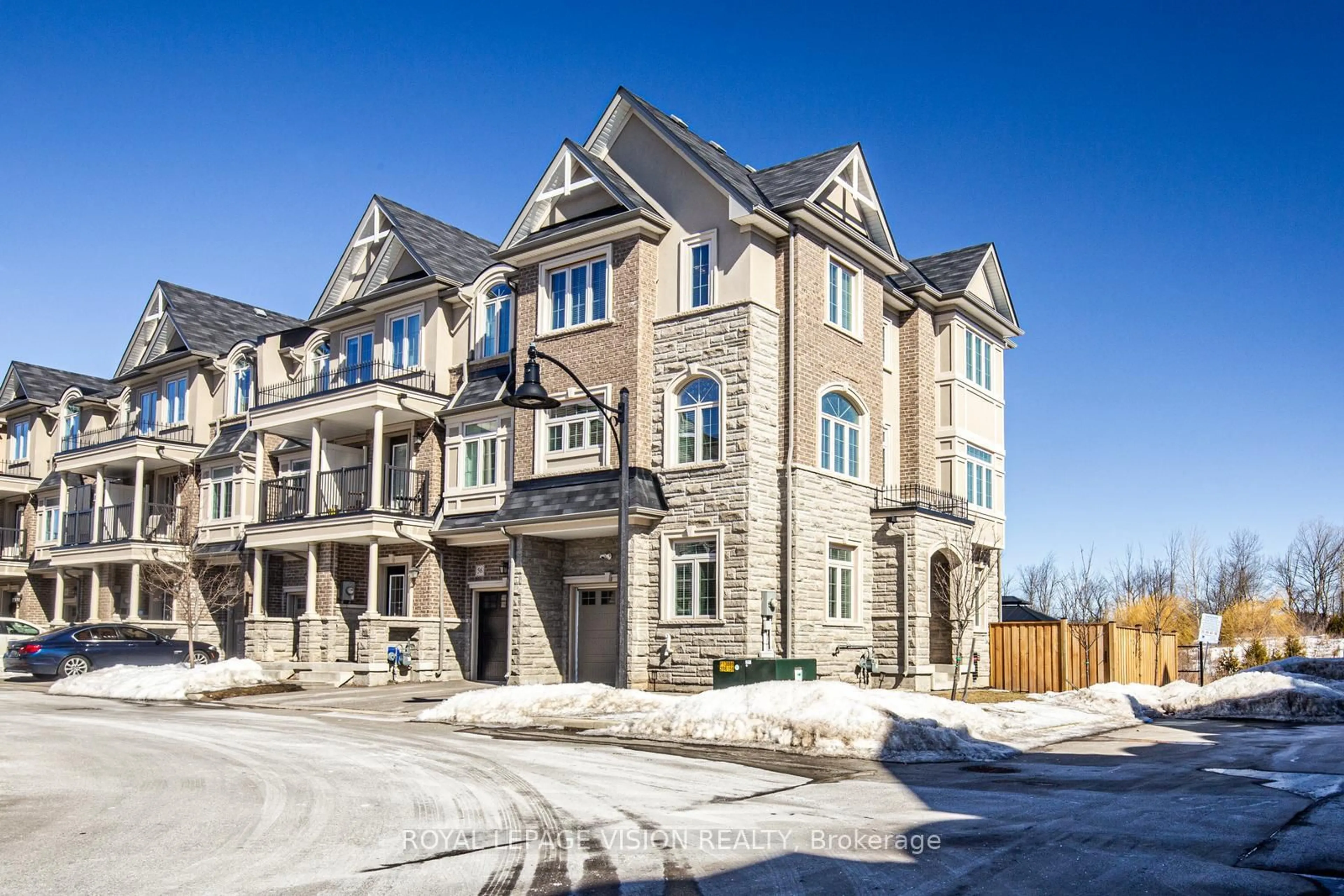 Home with brick exterior material, unknown for 54 Borers Creek Circ, Hamilton Ontario L8B 1W3
