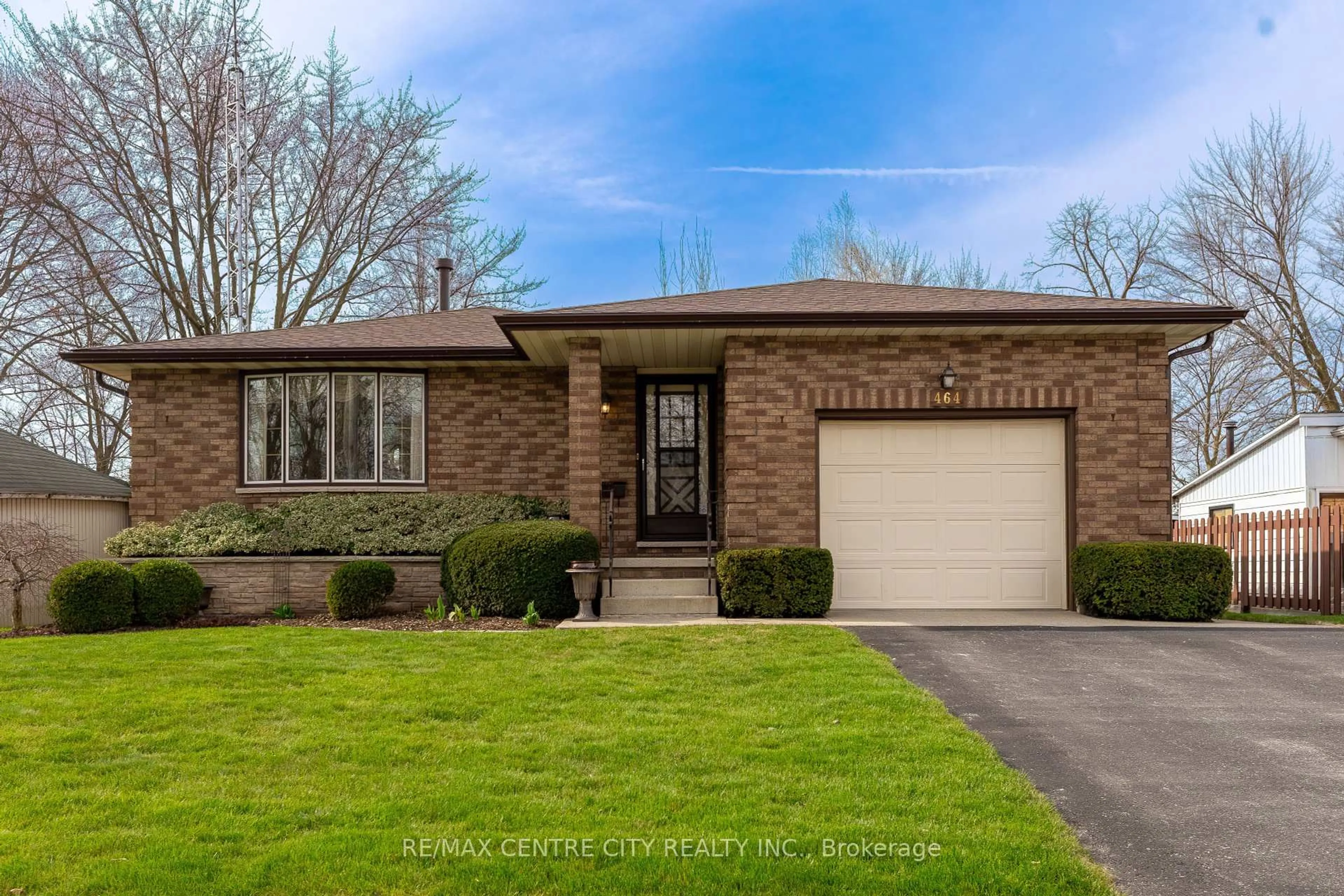 Home with brick exterior material, street for 464 Huron St, Warwick Ontario N0M 2S0
