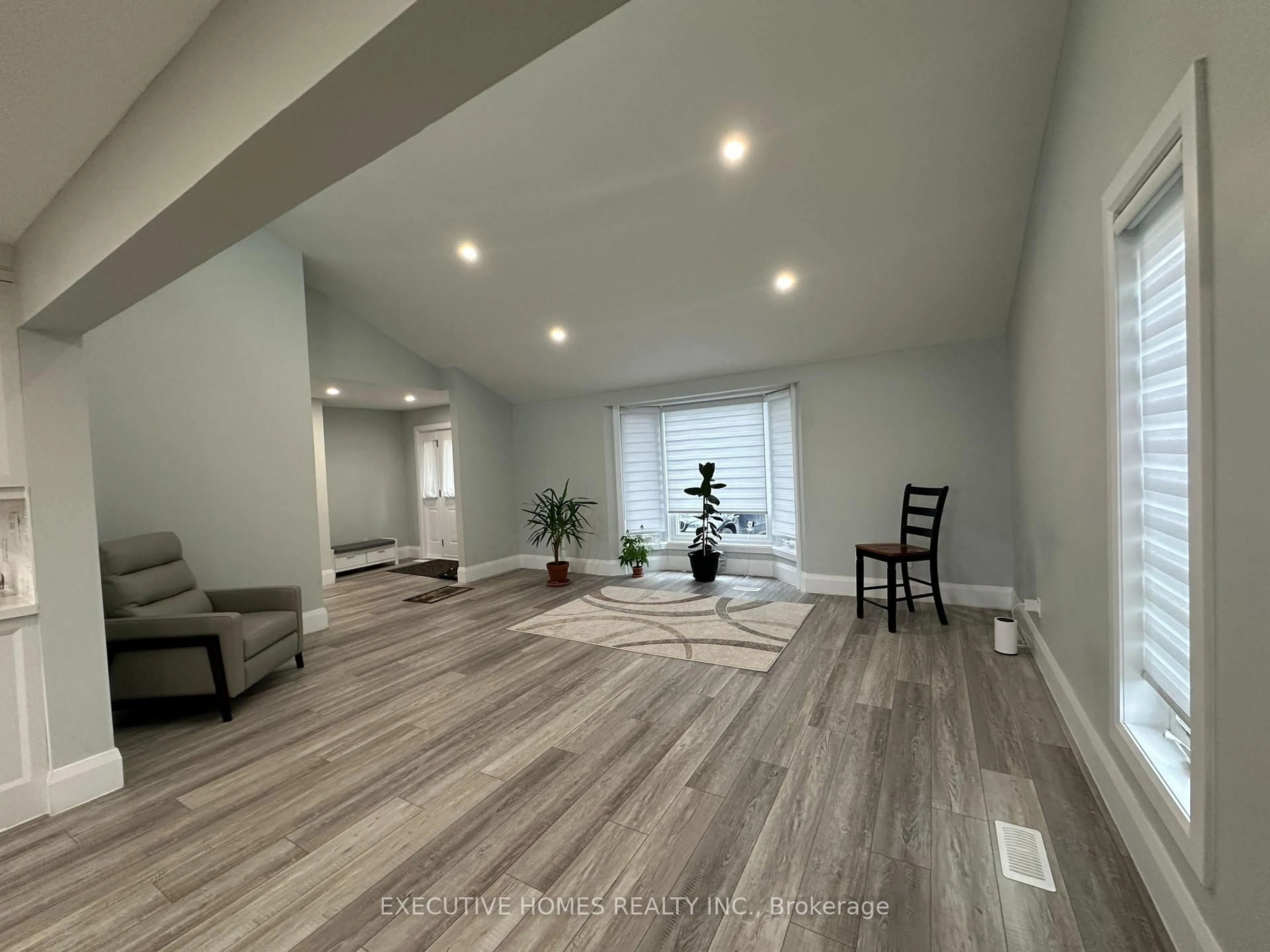 A pic of a room for 15 Westbrook Pl, Cambridge Ontario N3C 3J4