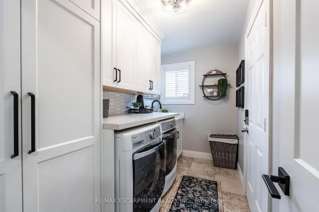 Additional property image - 221 Homebrook Dr