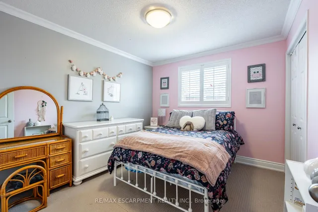 Additional property image - 221 Homebrook Dr