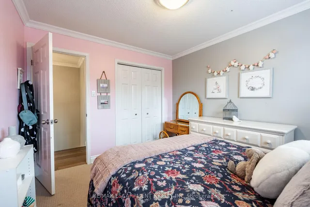 Additional property image - 221 Homebrook Dr