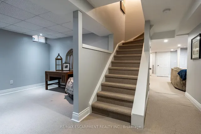 Additional property image - 221 Homebrook Dr
