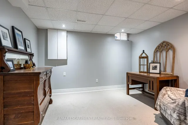 Additional property image - 221 Homebrook Dr
