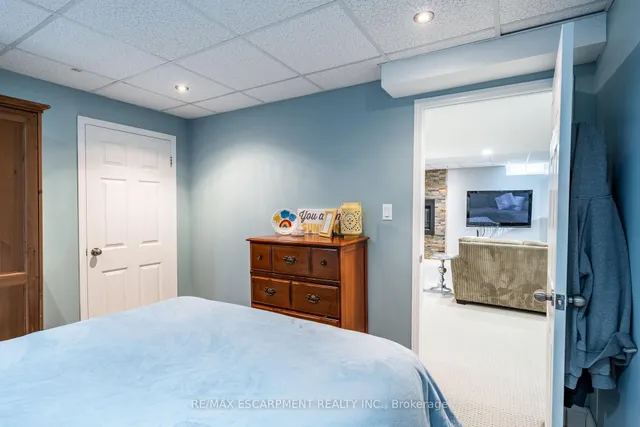 Additional property image - 221 Homebrook Dr