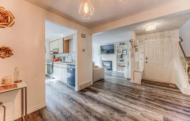 Additional property image - 224 Kingswood Dr Unit 5