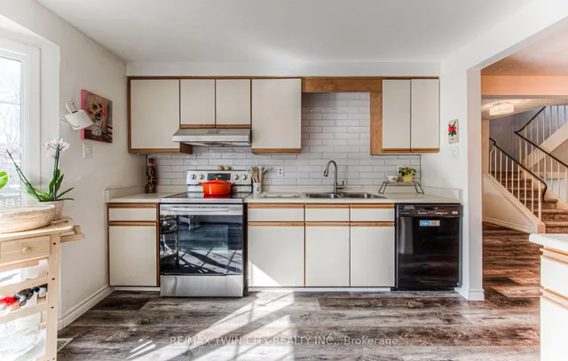 Additional property image - 224 Kingswood Dr Unit 5