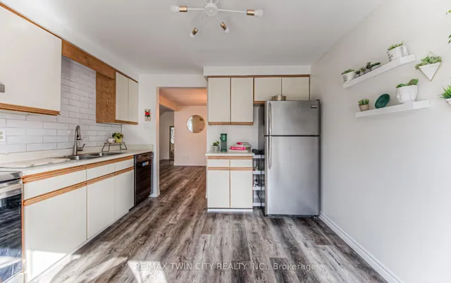 Additional property image - 224 Kingswood Dr Unit 5