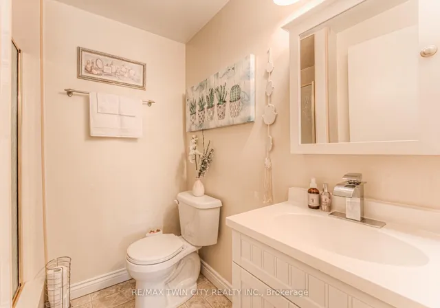 Additional property image - 224 Kingswood Dr Unit 5