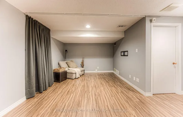 Additional property image - 224 Kingswood Dr Unit 5
