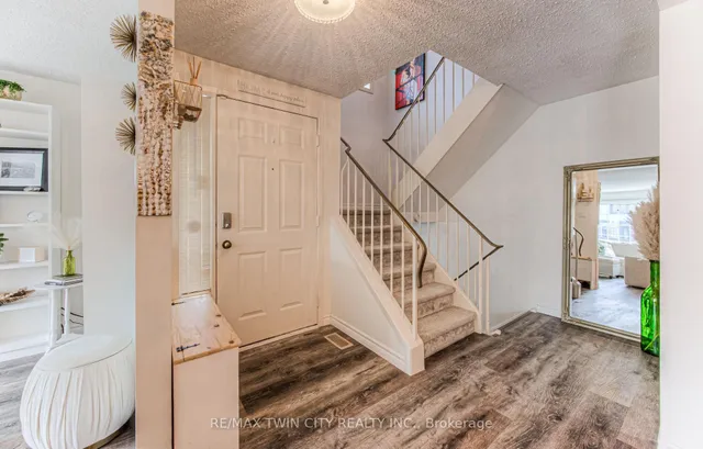 Additional property image - 224 Kingswood Dr Unit 5