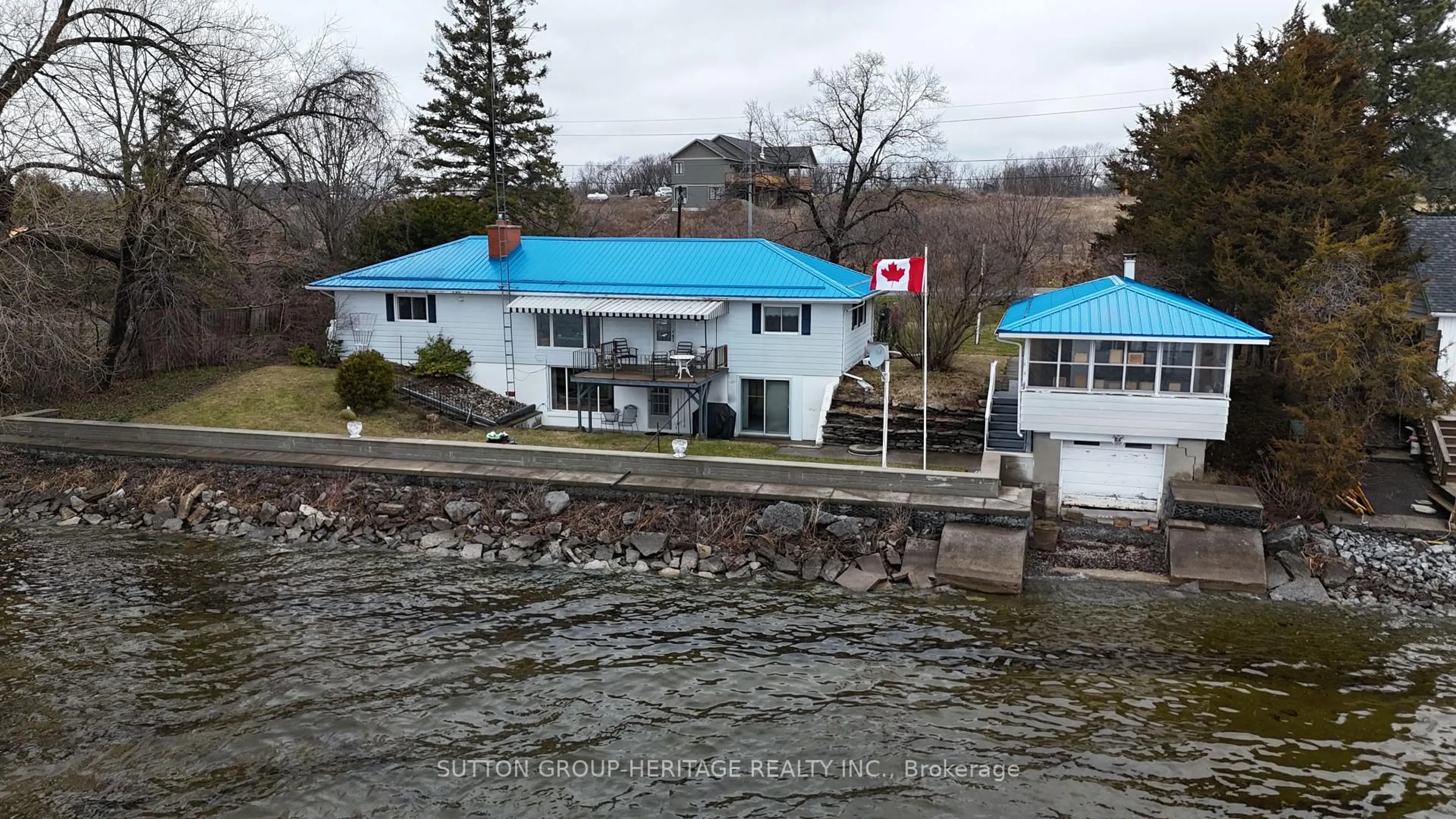 Blurry image for 11056 Loyalist Pkwy, Bath Ontario K0H 1G0