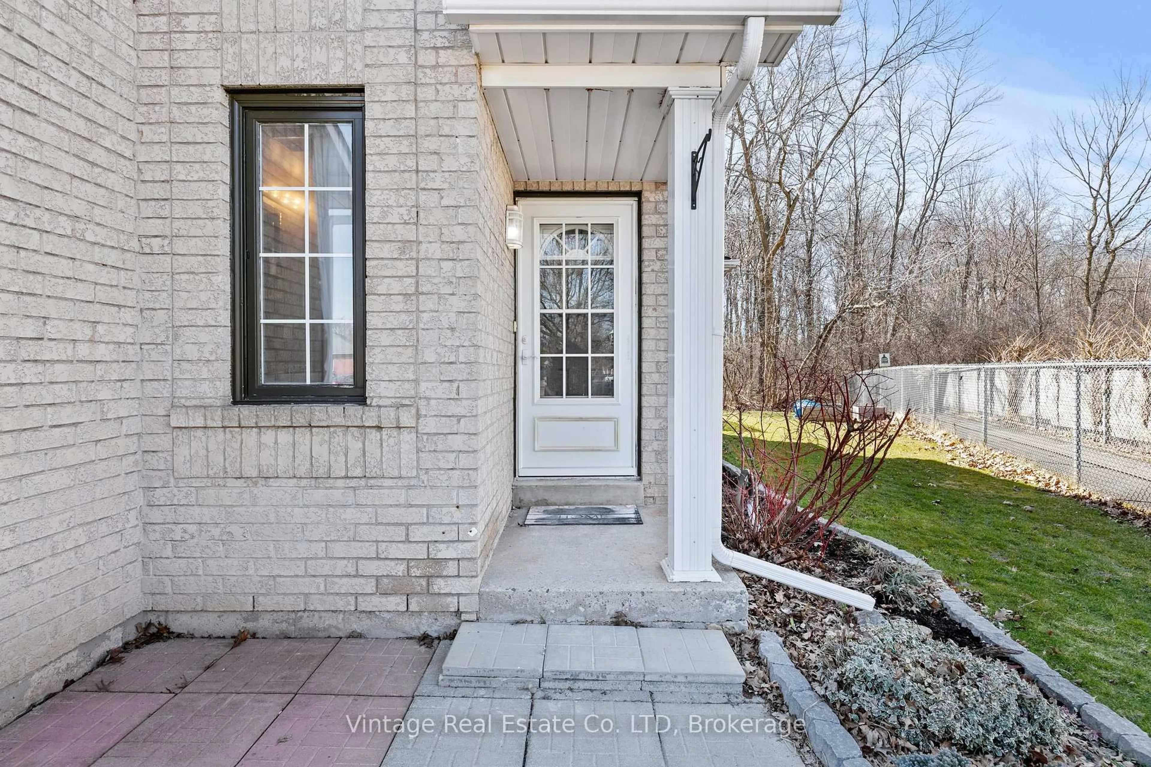 Unknown for 81 Jefferson Crt, Welland Ontario L3C 7G5