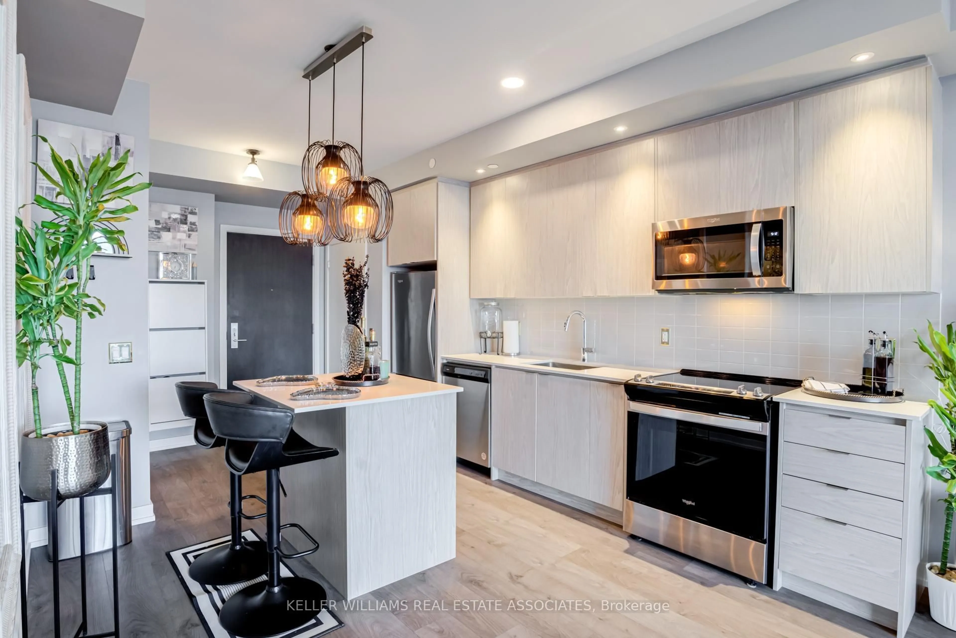 Open concept kitchen, unknown for 55 Duke St #1307, Kitchener Ontario N2H 0C9
