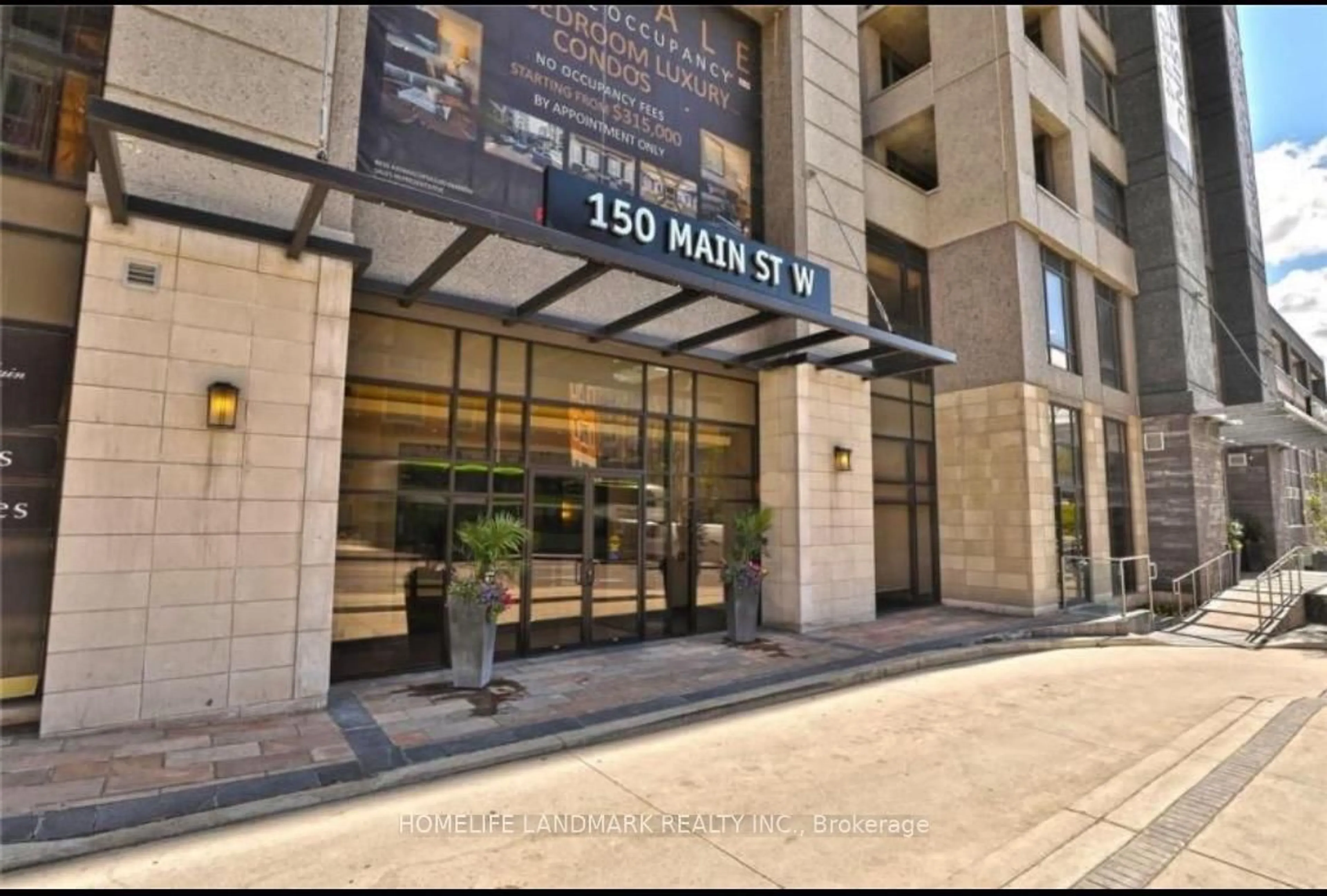 Indoor foyer for 150 MAIN St #710, Hamilton Ontario L8P 1H8